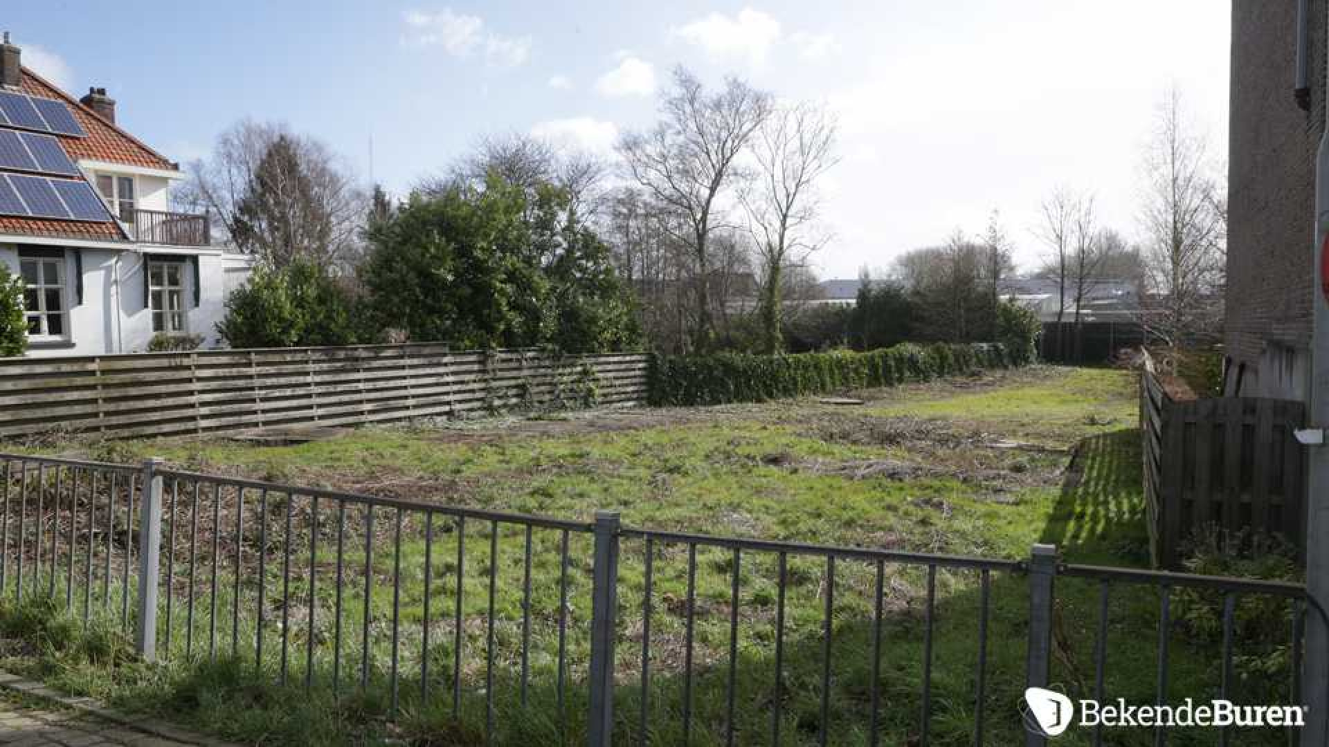 Dochter van Poetin koopt in het diepste geheim deze bouwgrond in Duivendrecht. Zie foto's. 2