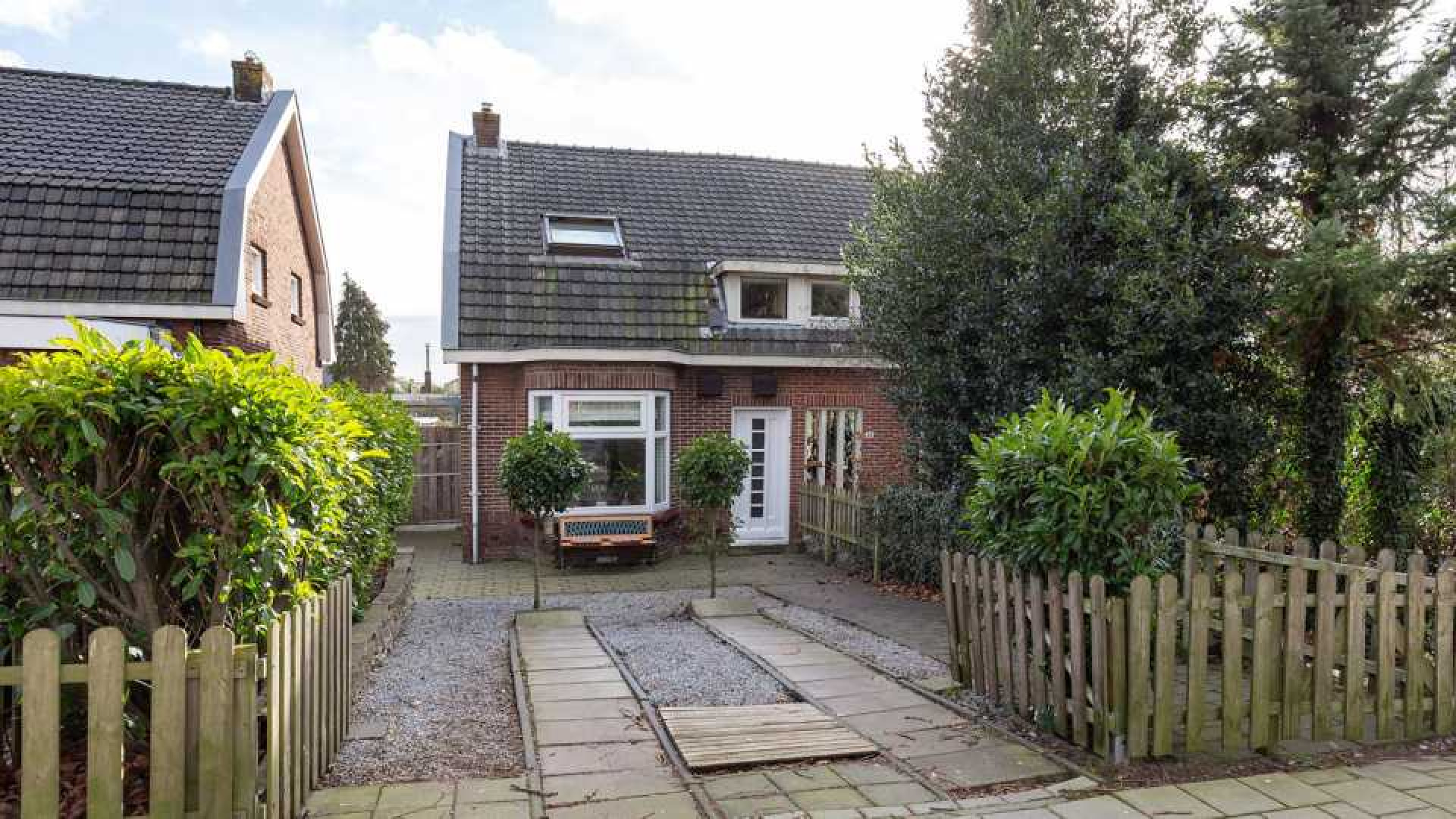 Leontine Borsato heeft haar oog laten vallen op dit romantische huis. Zie foto's 2