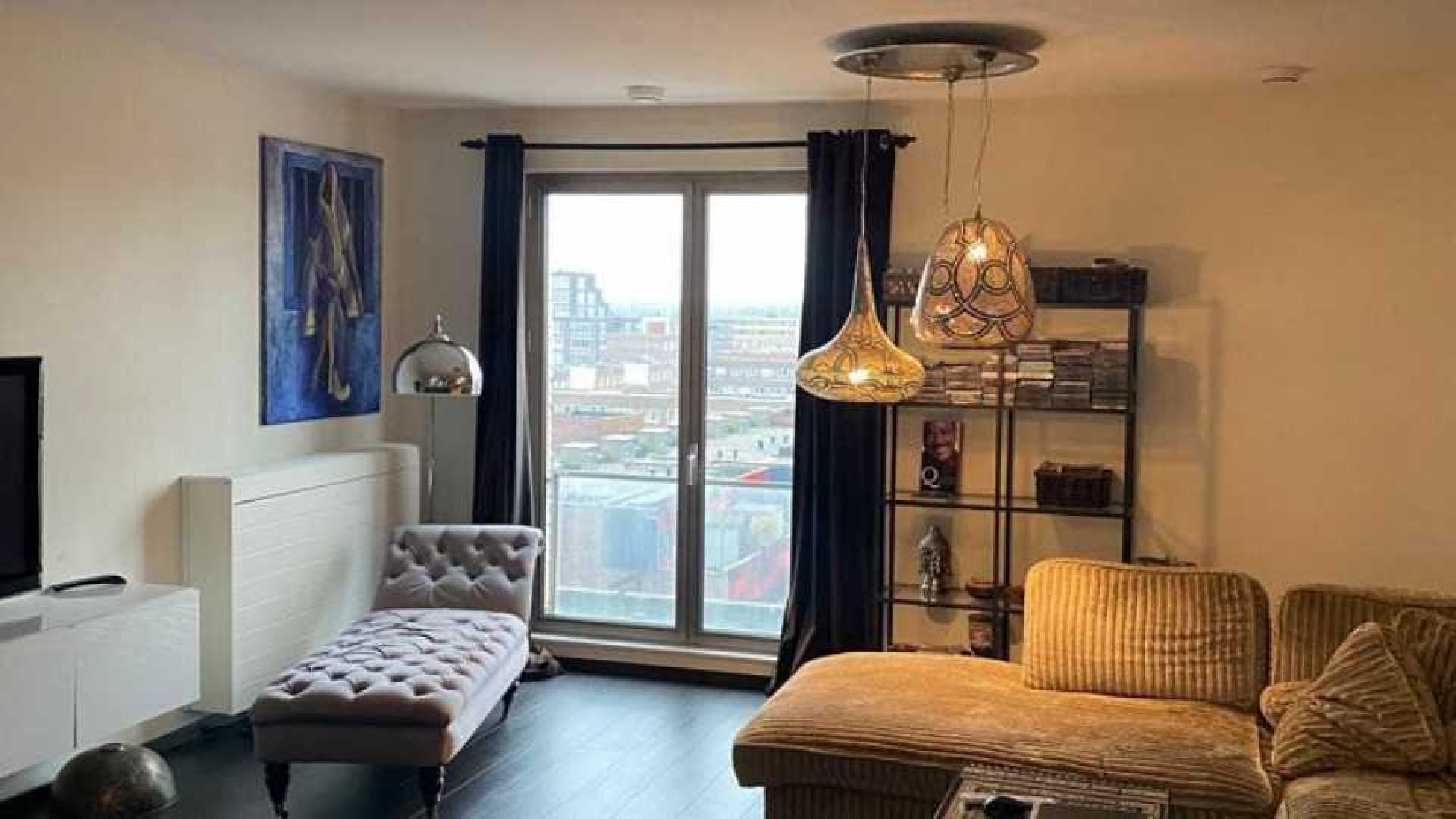 Zangeres Hind zet haar Amsterdamse appartement te huur. Zie foto's 3