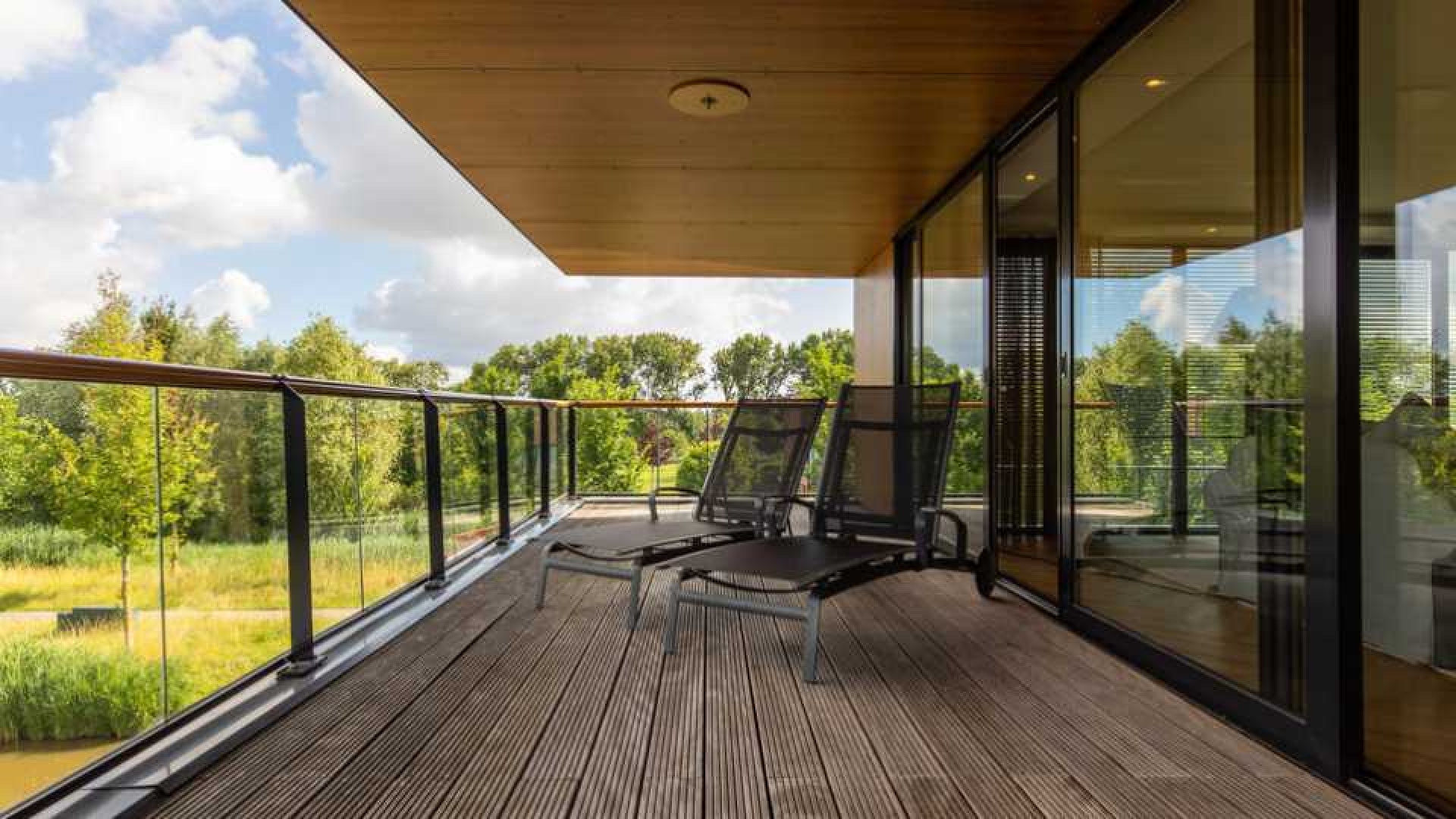 John de Wolf koopt miljoenen appartement in Rotterdam met en heeft zeer bekende buurvrouw. Zie foto's 16