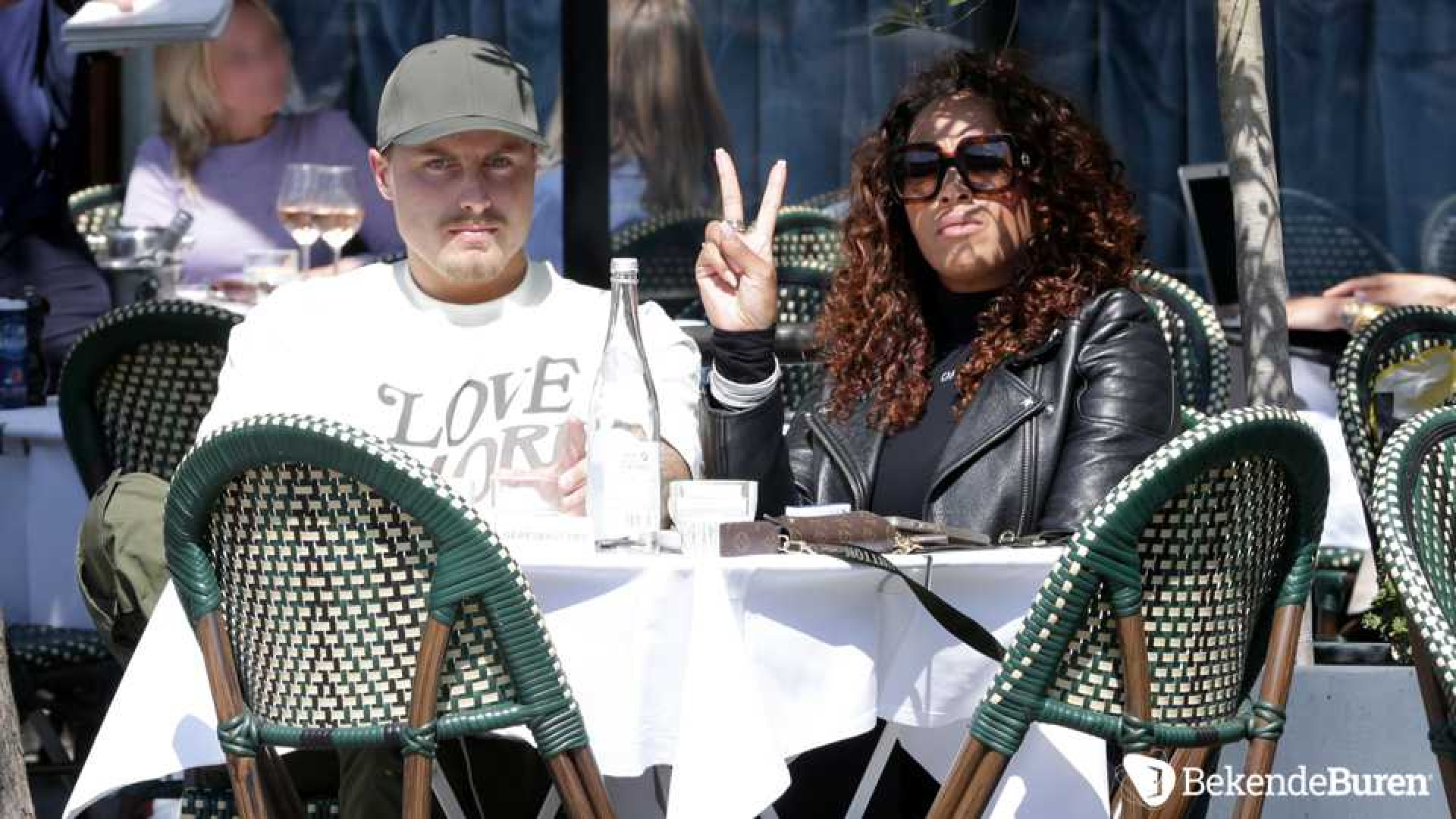 Glennis Grace en vriend Dion aangeslagen in beeld. Zie foto's 2