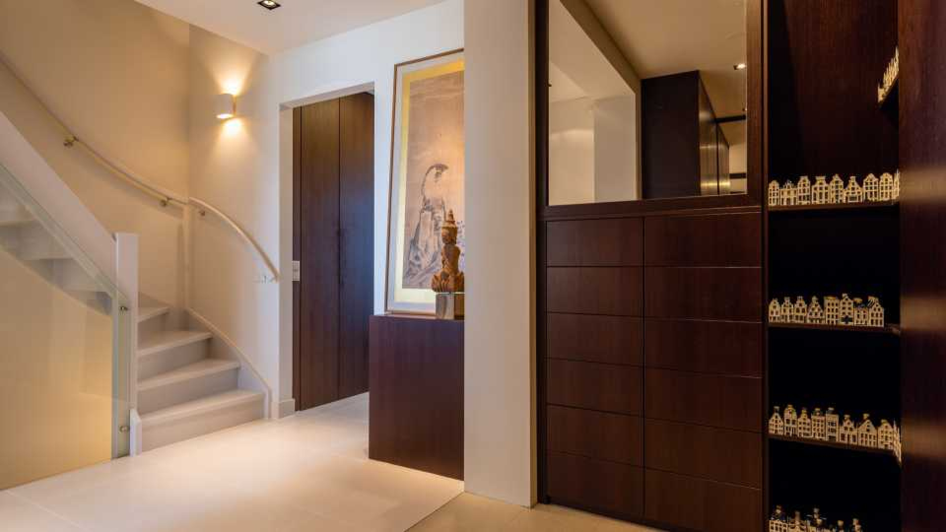 Topkok Herman den Blijker zet zijn zeer luxe Rotterdamse villa met topkeuken te koop, Zie foto's
