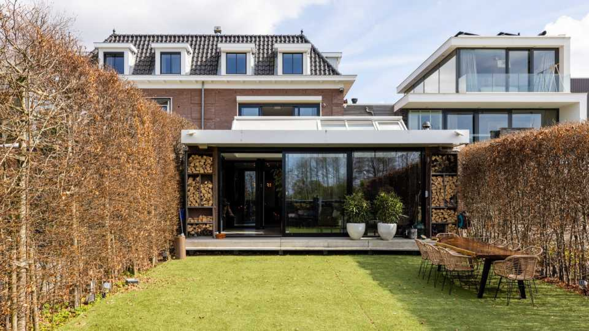 Herman den Blijker zet de hakbijl in vraagprijs van zijn luxe Rotterdamse villa.  Zie foto's 20