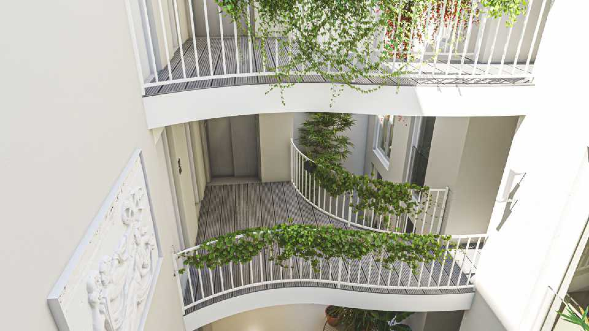 Ferry Doedens koopt luxe appartement in Amsterdam. Zie foto's