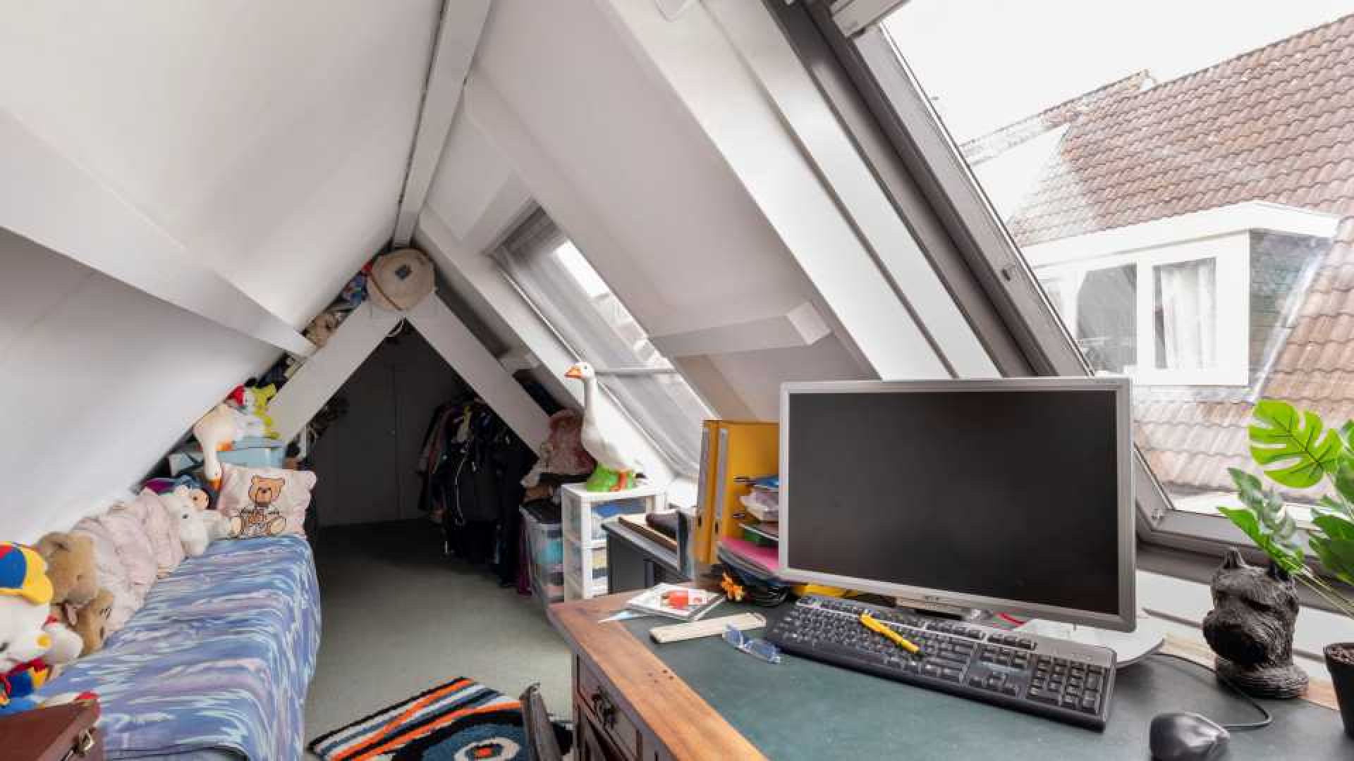 Zo woont de onder vuur liggende RTL media deskundige Rob Goossens. Zie foto's 15