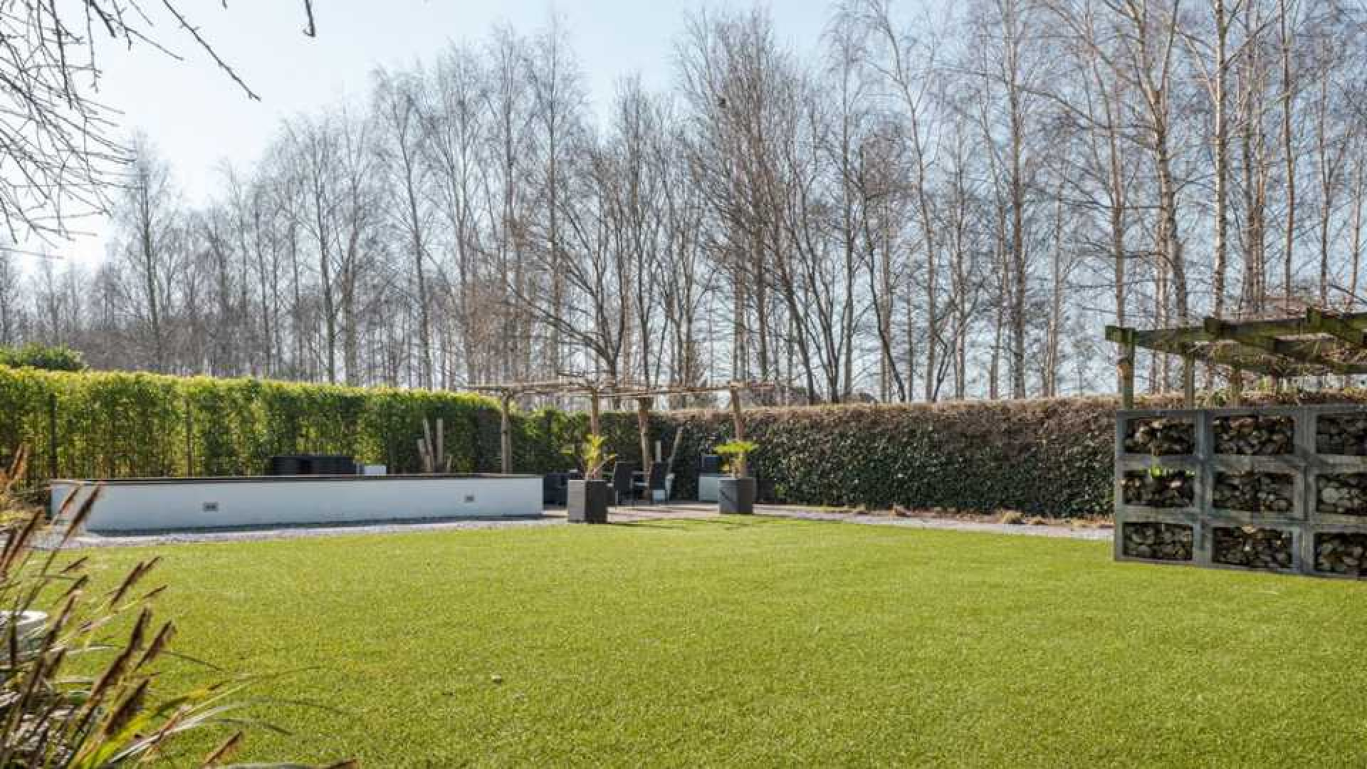 Olympisch kampioene Irene Wust sleept de hoofdprijs binnen met de verkoop van haar villa. Zie foto's 8