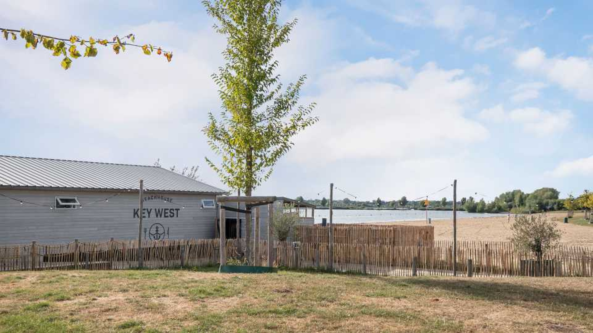 Zimra Geurts zet haar eengezinswoning te koop. Zie foto's 21