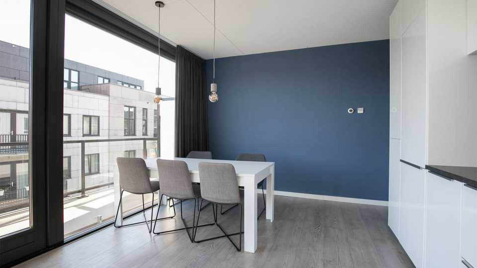 Eindelijk is vanmorgen met vette winst appartement van Dennis Schouten verkocht.  Zie foto's met 6