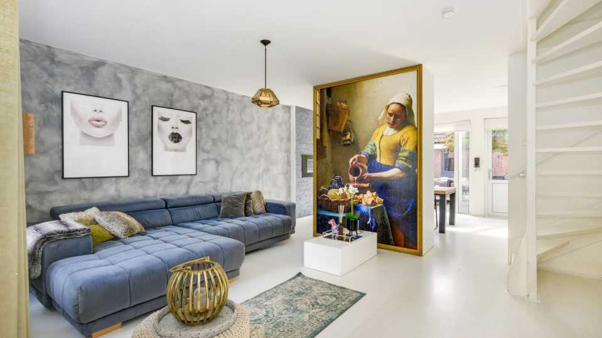 Rapper Jebroer zet zijn luxe woning te koop. Zie foto's 4