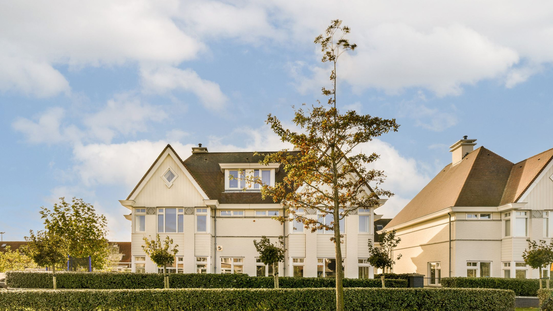 Maxime Meiland zet haar villa in Noordwijk alweer te koop. Zie foto's 13