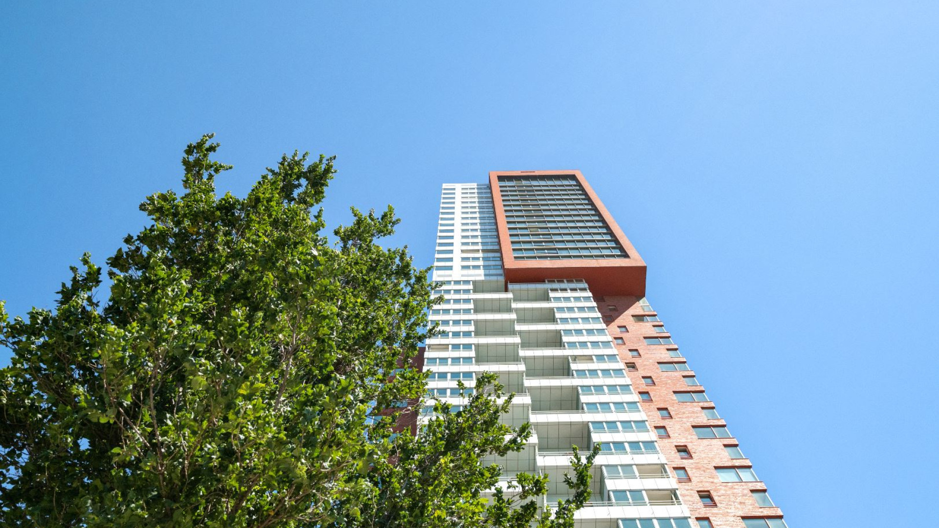 Dit is het nieuwe waanzinnig dure penthouse van Gio Latooy. ZIe foto's 11