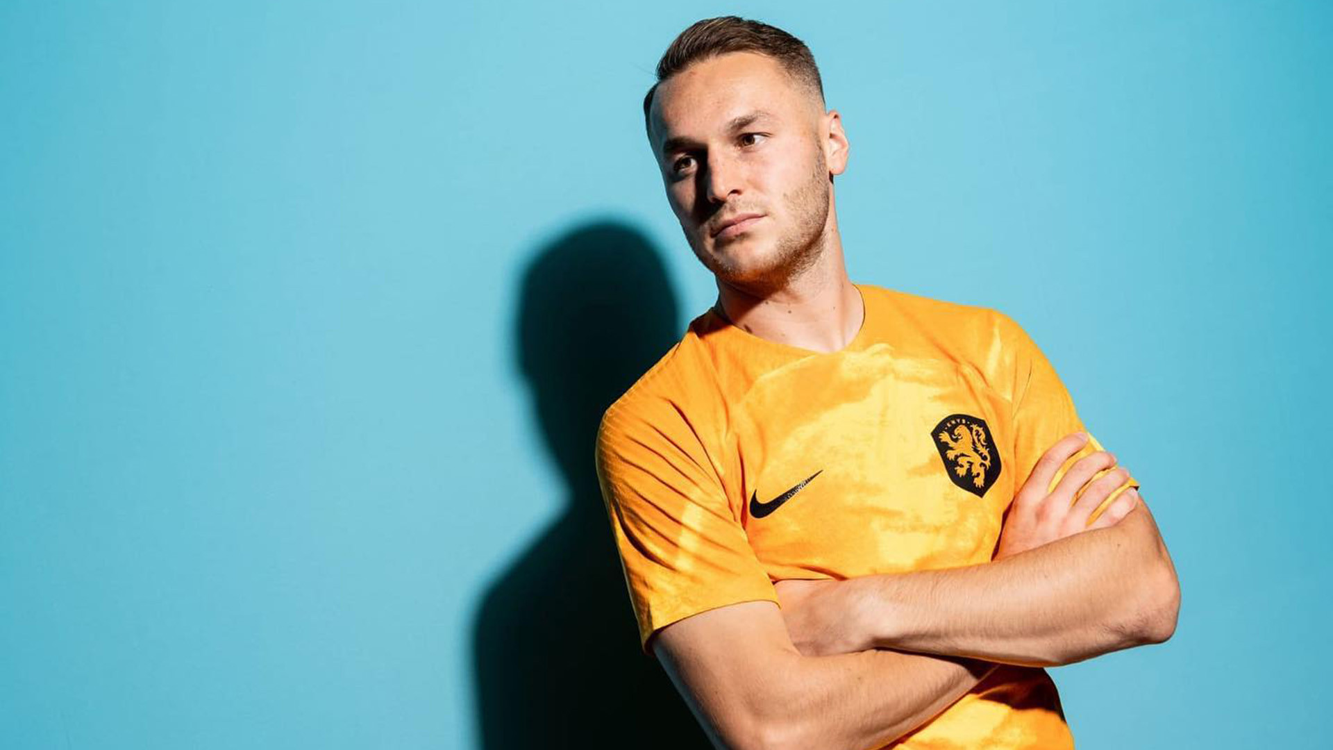 Atalanta speler Teun Koopmeiners investeert voor miljoenen in onroerend goed in  Alkmaar. Zie foto's 1