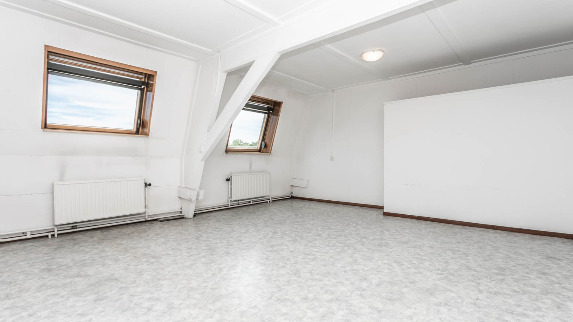 Kijk: Dave Roelvink lost openstaande schuld af met dit pand! 9