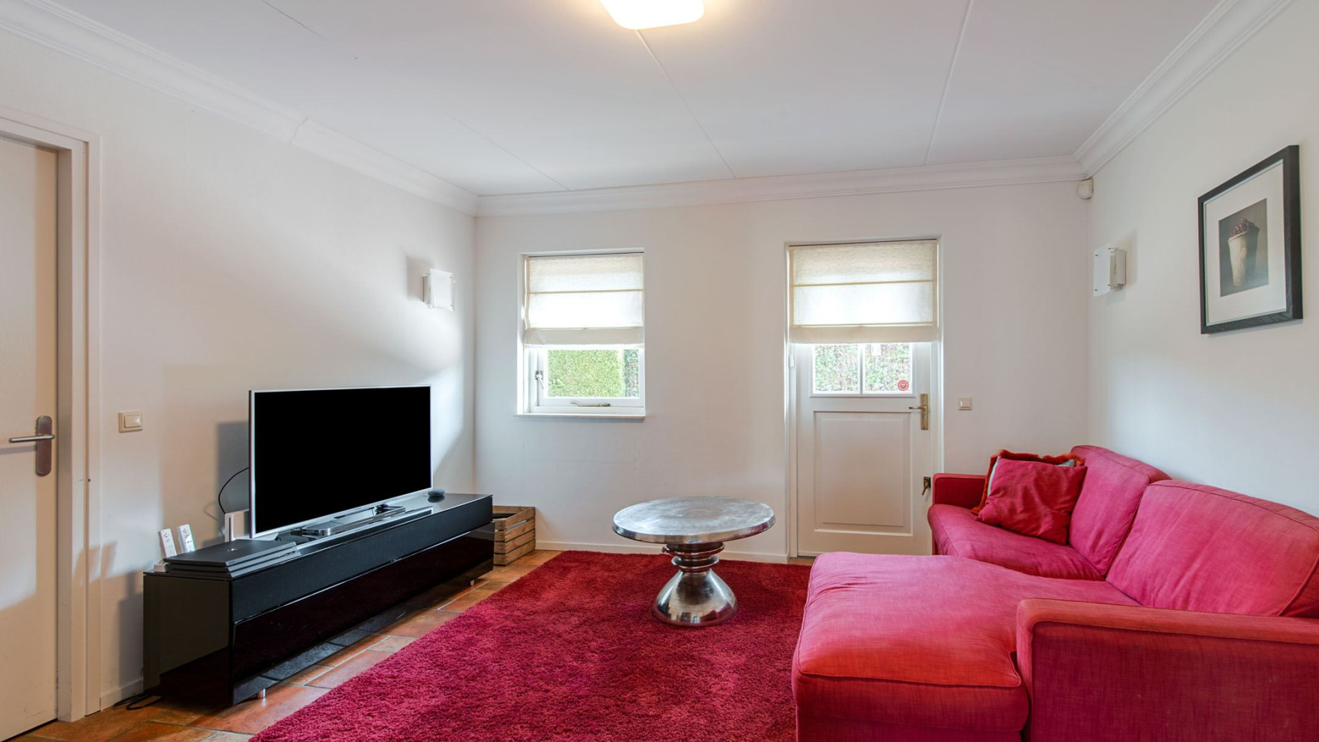 Ex topscheidsrechter Bjorn Kuipers zet deze villa te koop. 11