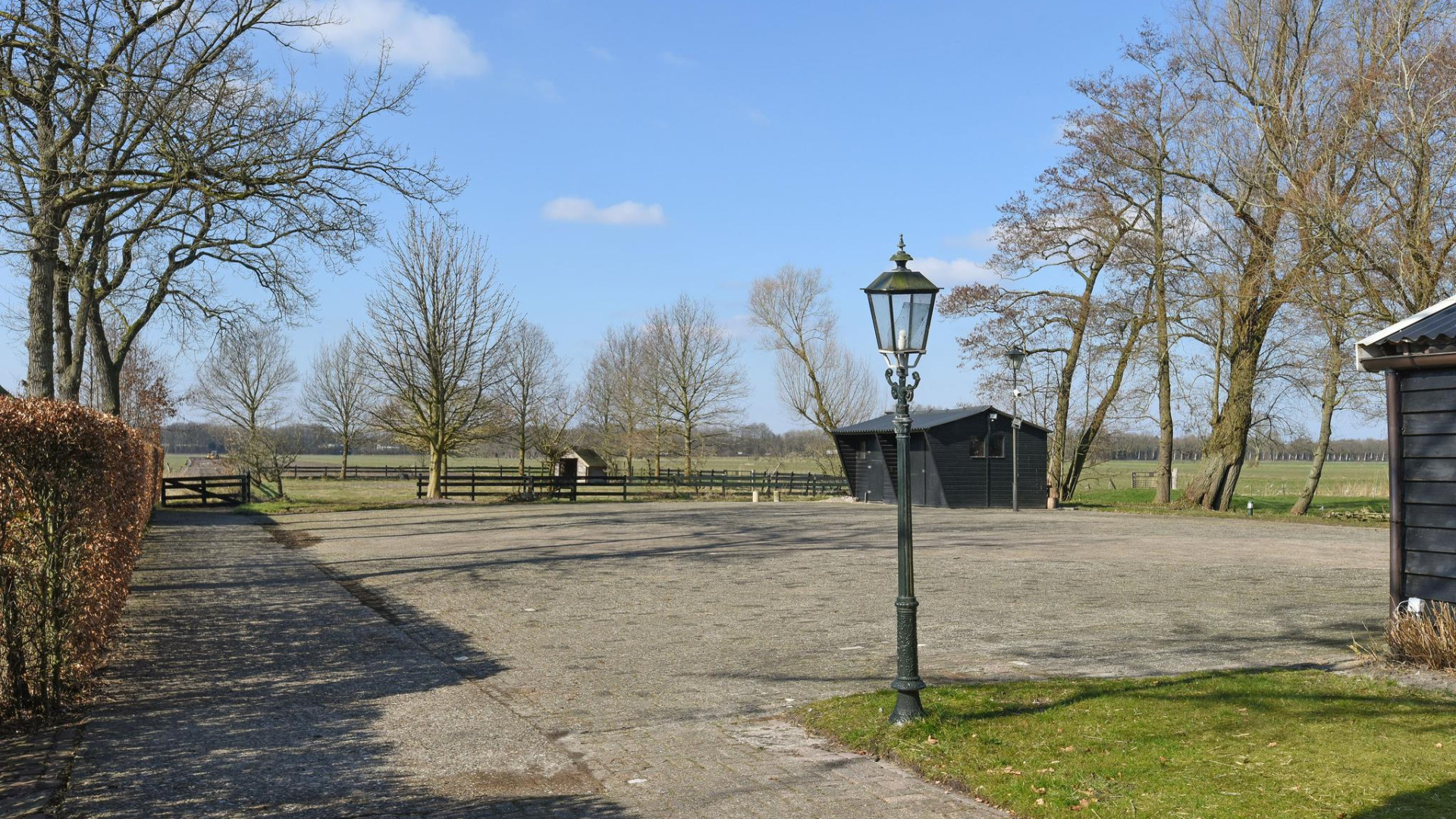 SBS Shownieuws deskundige William Rutten koopt deze miljoenen kostende boerderij. Zie foto's 29