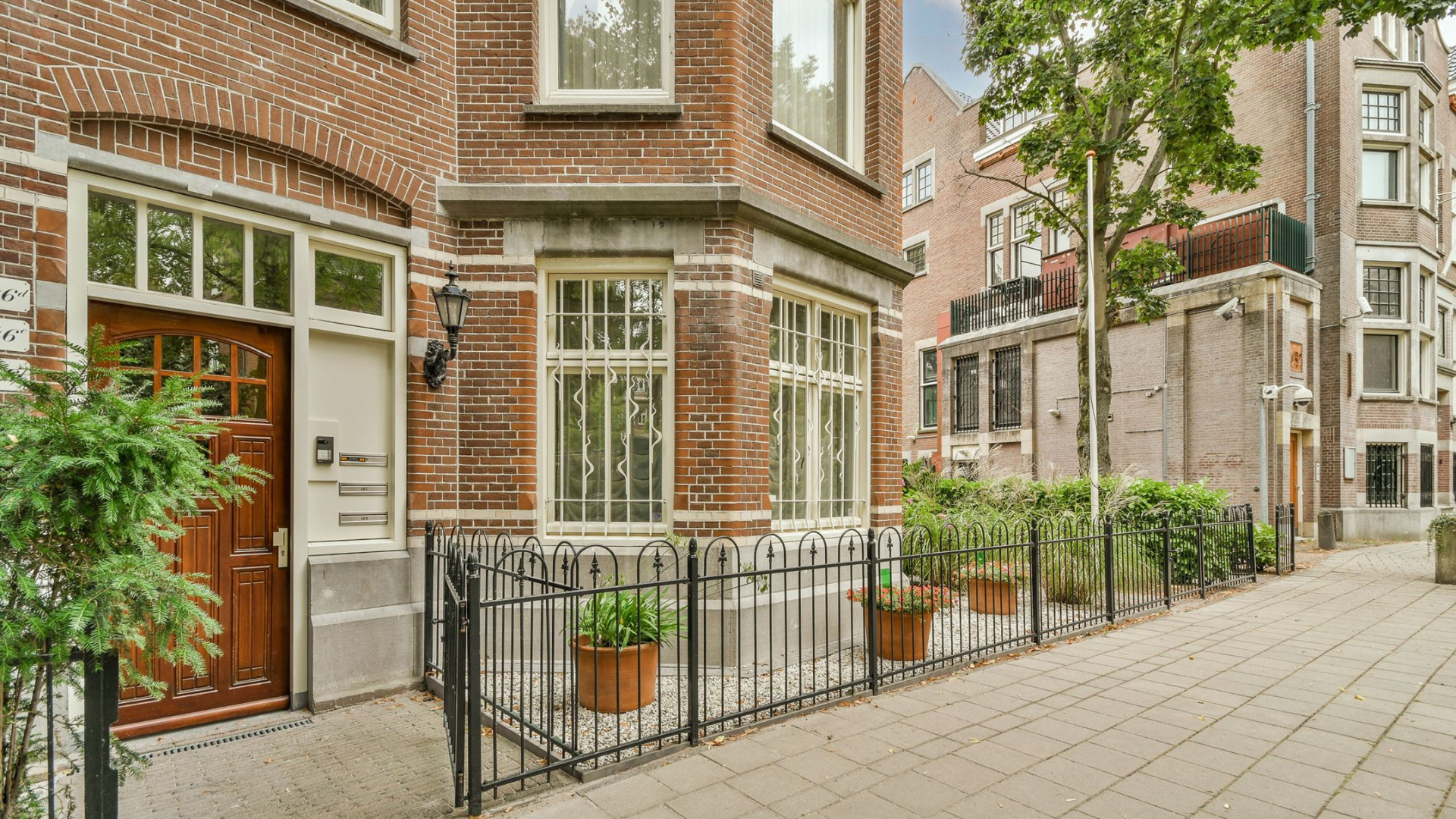 Deze BN er vraagt bijna vier miljoen euro voor zijn bovenhuis. Zie foto's 4