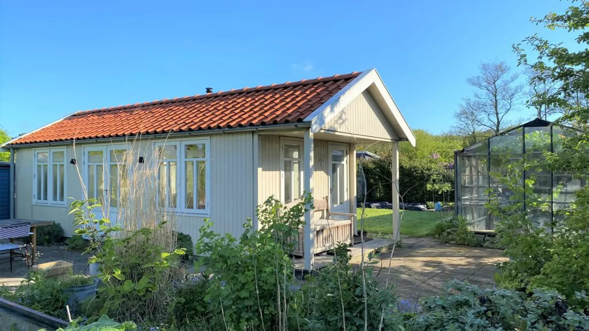 Het relax strandhuisje van Jacqueline Govaert. Zie foto's 3