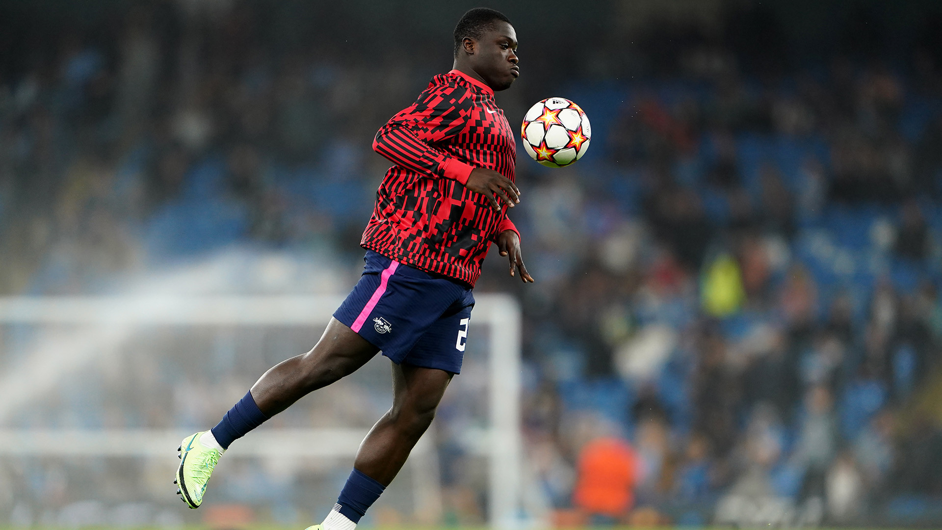 Ajax voetballer Brian Brobbey investeert in zeer bijzondere zaken. Zie foto's 3