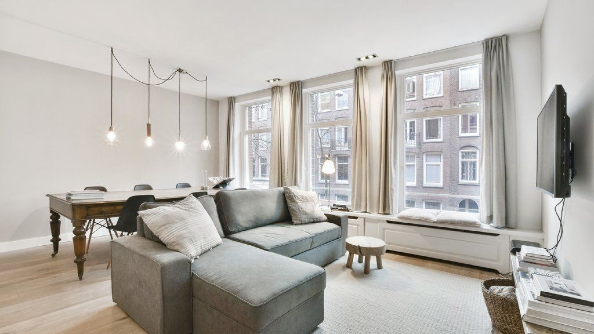 Humberto Tan verhuurt zijn appartement in de Pijp in Amsterdam. Zie foto's 4