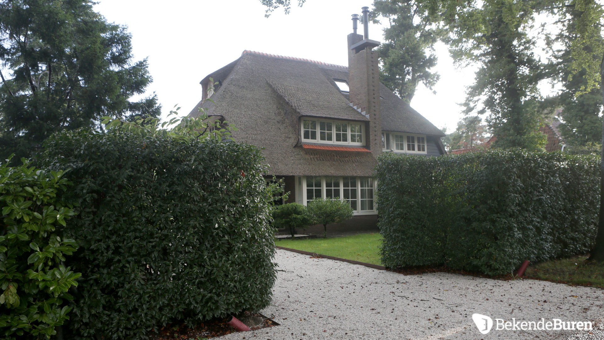 Leontine Borsato koopt romantisch landhuis in het Gooi.  Zie foto's 3