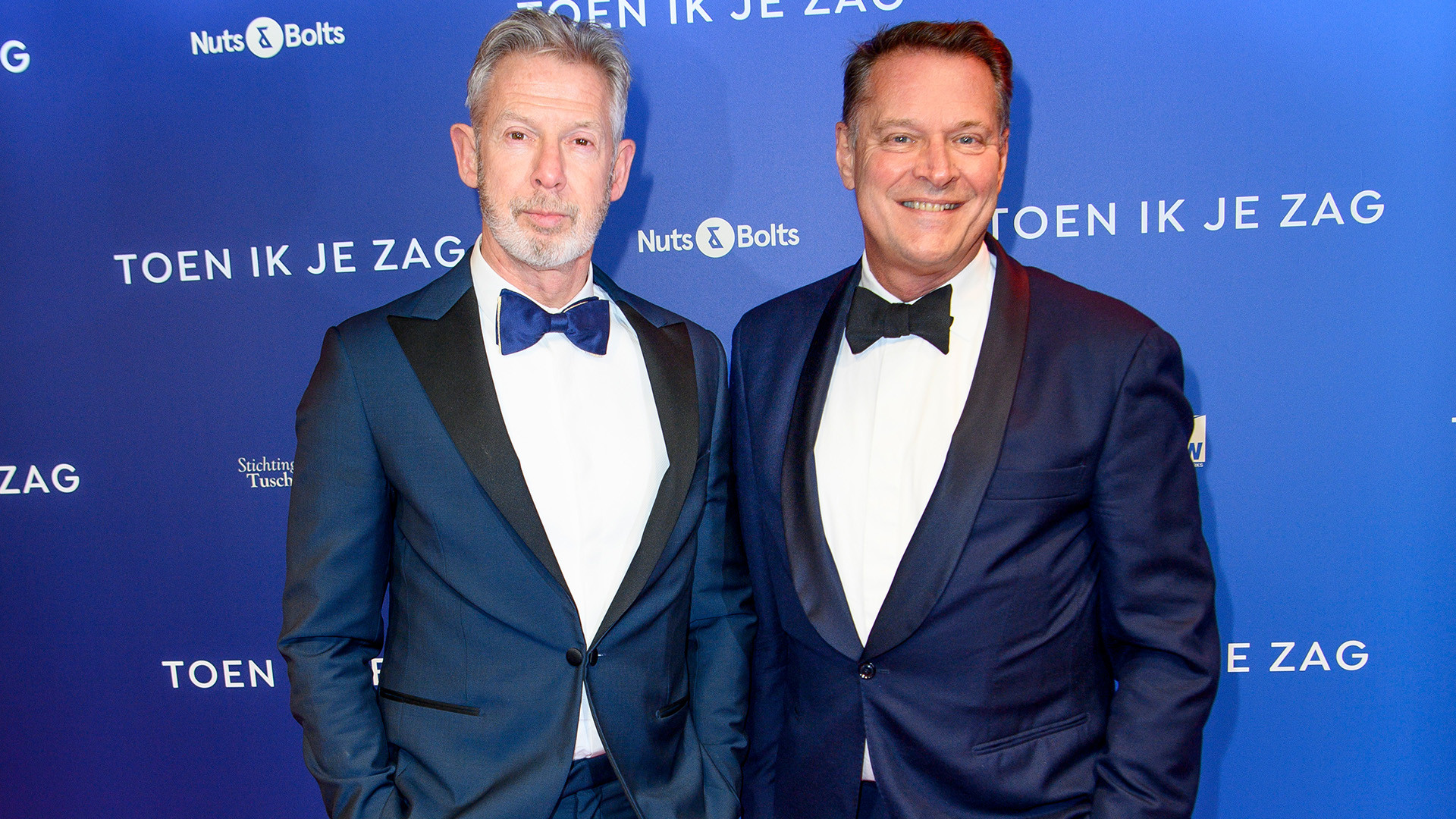 Albert Verlinde en zijn echtgenoot Onno Hoes zetten de hakbijl in de vraagprijs van hun luxe appartement in Maastricht. Zie foto's 1