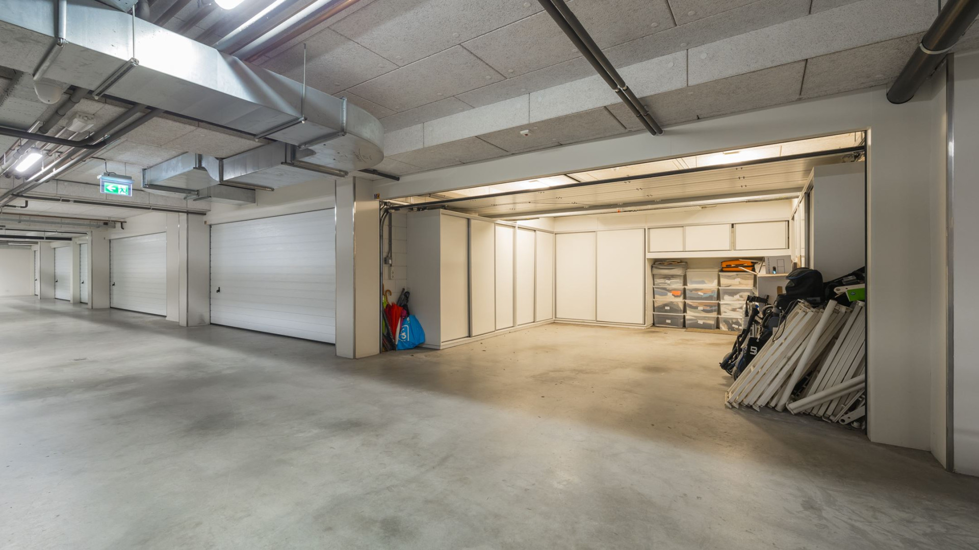 Luxe appartement Louis van Gaal met vette winst verkocht. Zie foto's 29