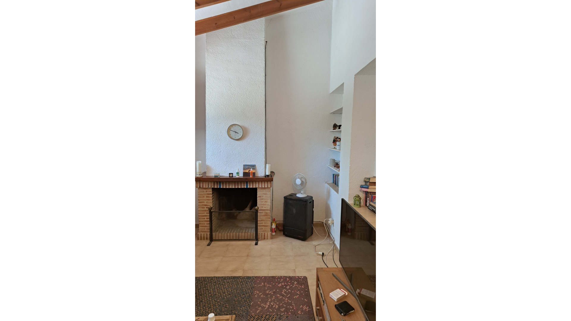 Bekendeburen heeft voor weinig geld dit leuke klushuis in Spanje te koop. Zie foto's 15