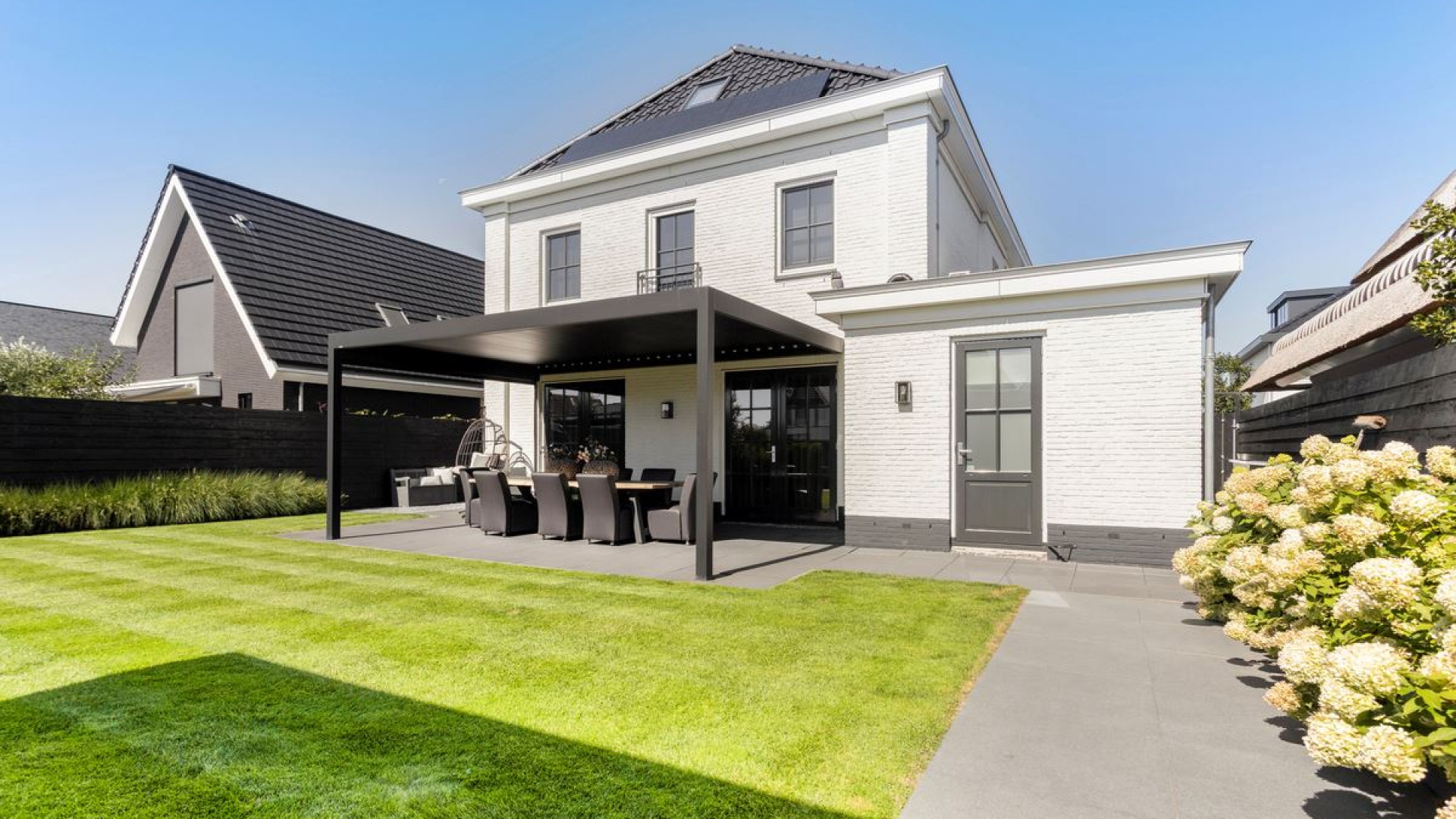 ZIEN: Leontien van Moorsel zet Rotterdamse  villa te koop. 18