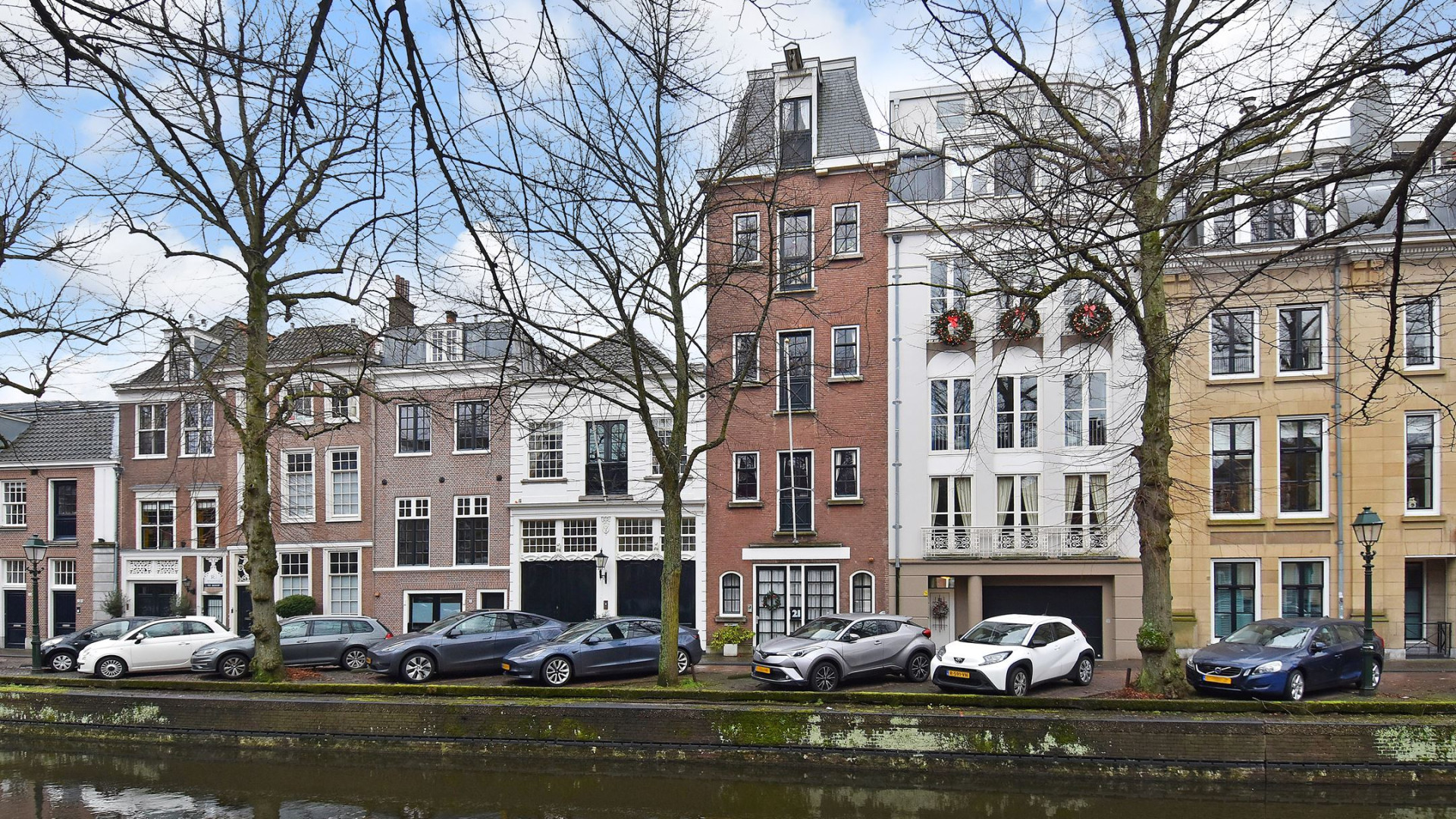 VERKOCHT: Sterfhuis Paul van Vliet verkocht voor zeer tegenvallende verkoopprijs. Zie foto's 2