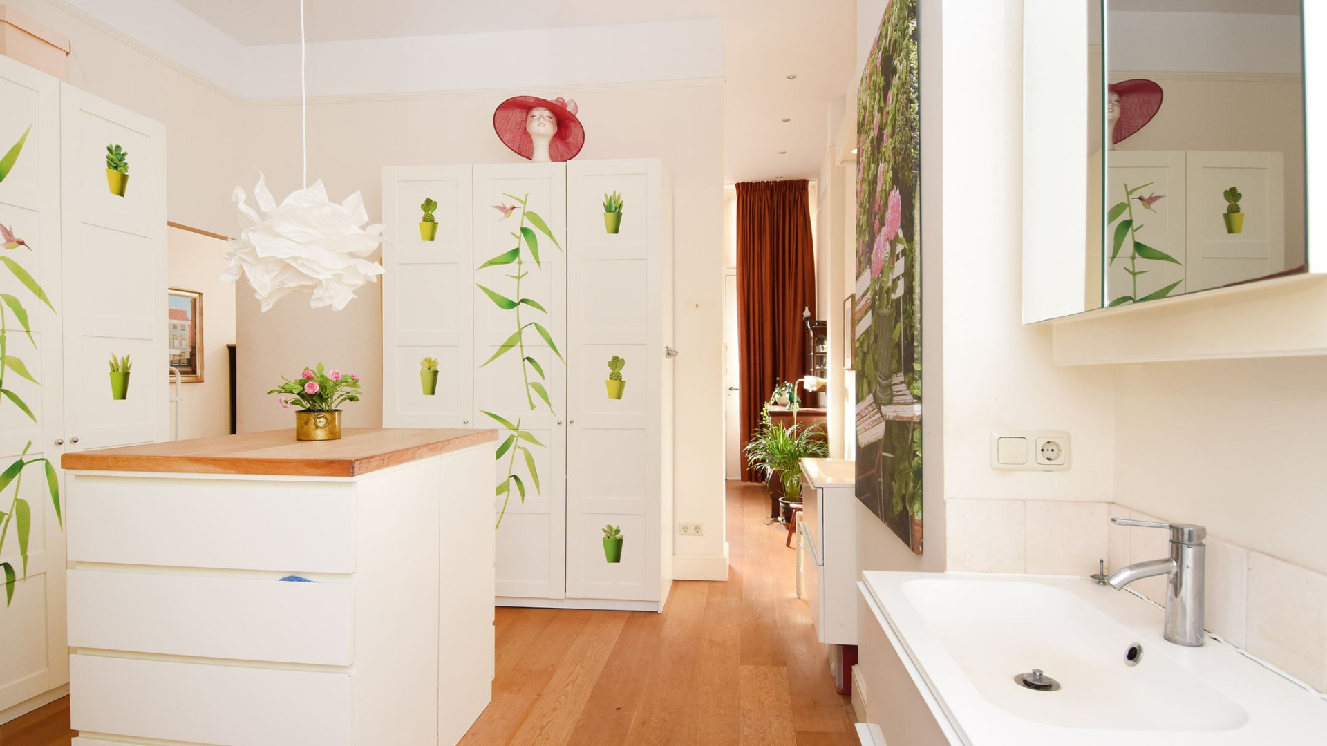VERKOCHT: Sterfhuis Paul van Vliet verkocht voor zeer tegenvallende verkoopprijs. Zie foto's 14