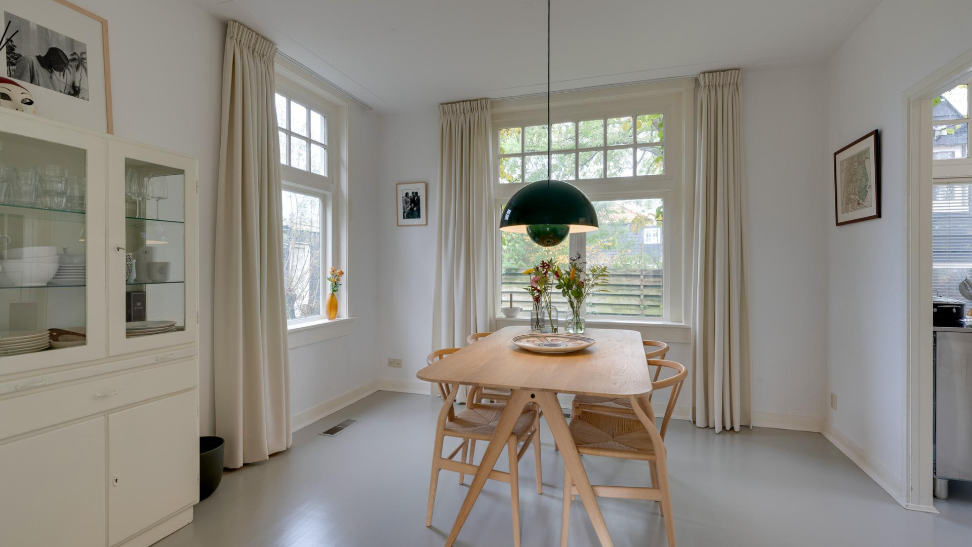 VERKOCHT: Landhuis burgemeester Femke Halsema met prachtige winst verkocht. Zie foto's 15