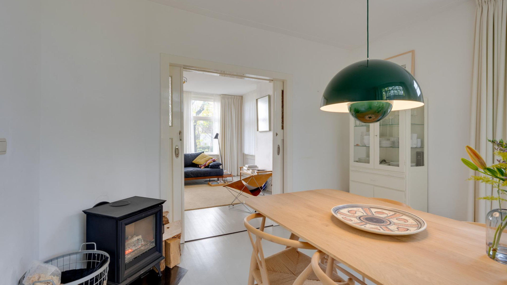 VERKOCHT: Landhuis burgemeester Femke Halsema met prachtige winst verkocht. Zie foto's 16