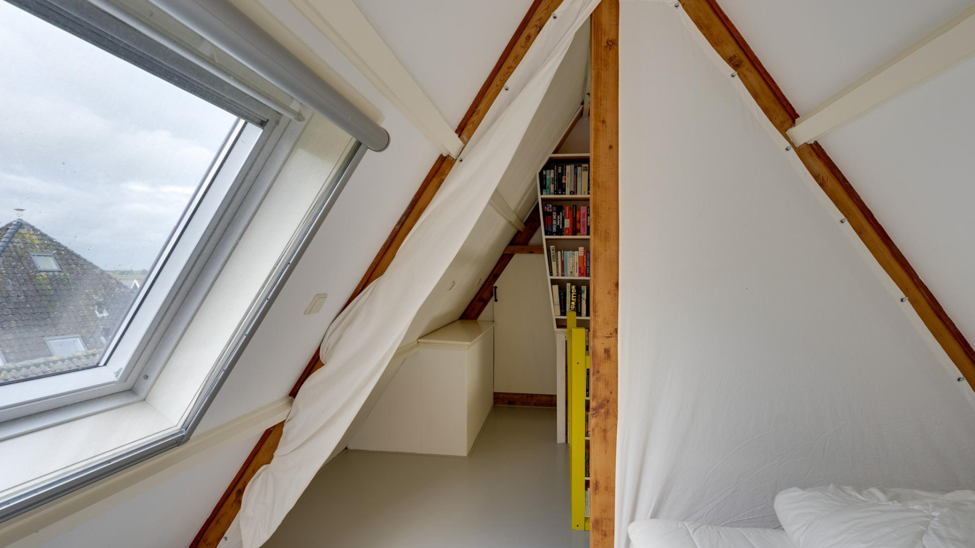 VERKOCHT: Landhuis burgemeester Femke Halsema met prachtige winst verkocht. Zie foto's 36