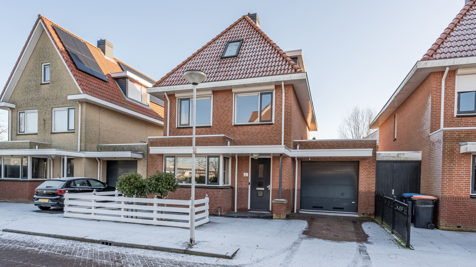 Voetballer Georginio Wijnaldum zet zijn vrijstaande villa te koop. Zie foto's 6