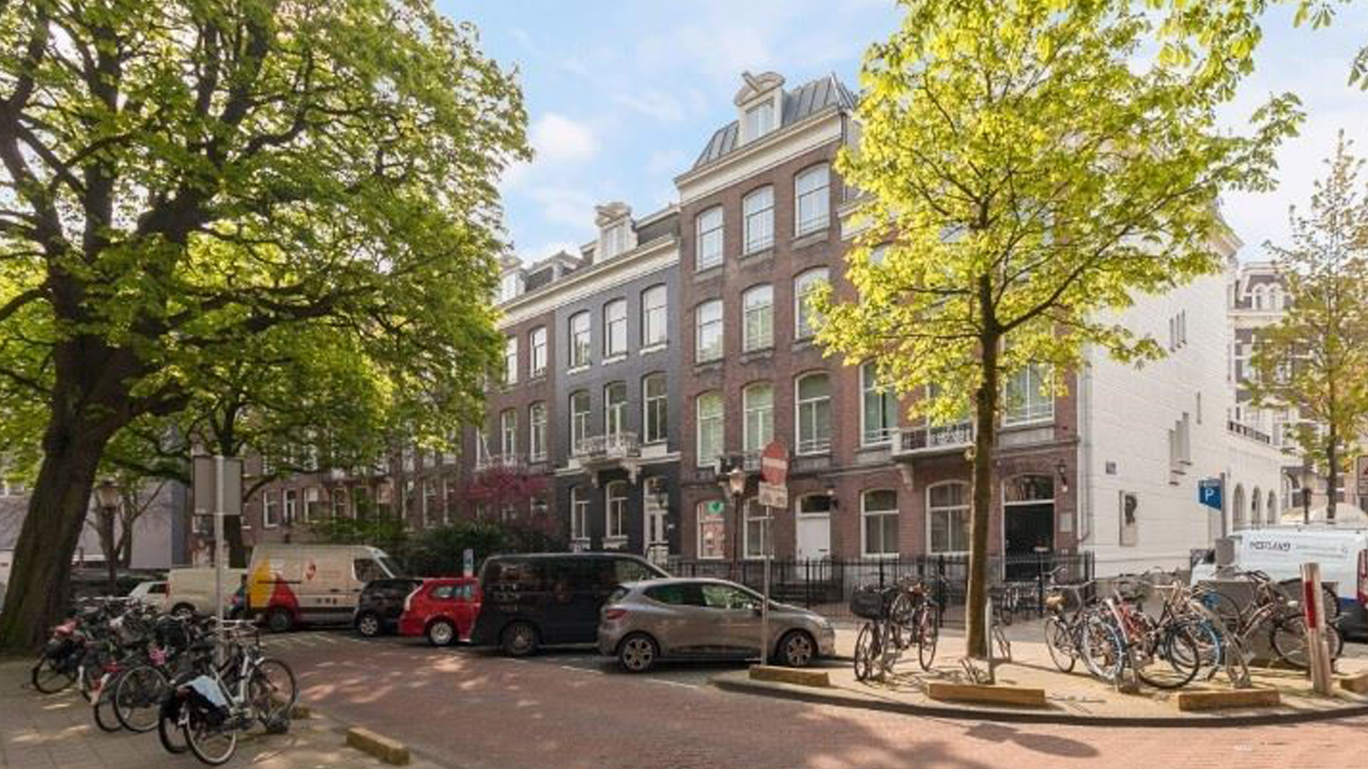 KNVB directeur Topvoetbal Nigel de Jong zet zijn dubbele bovenhuis met lift in Amsterdam te huur. Zie foto's 2