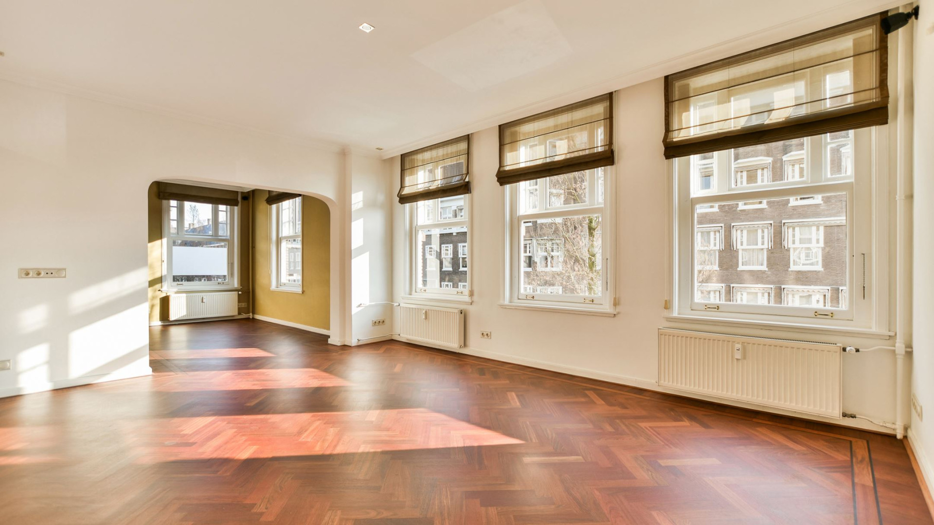 Appartement Chazia Mourali van PowNed met tonnen euro's winst verkocht.  Zie foto's 4