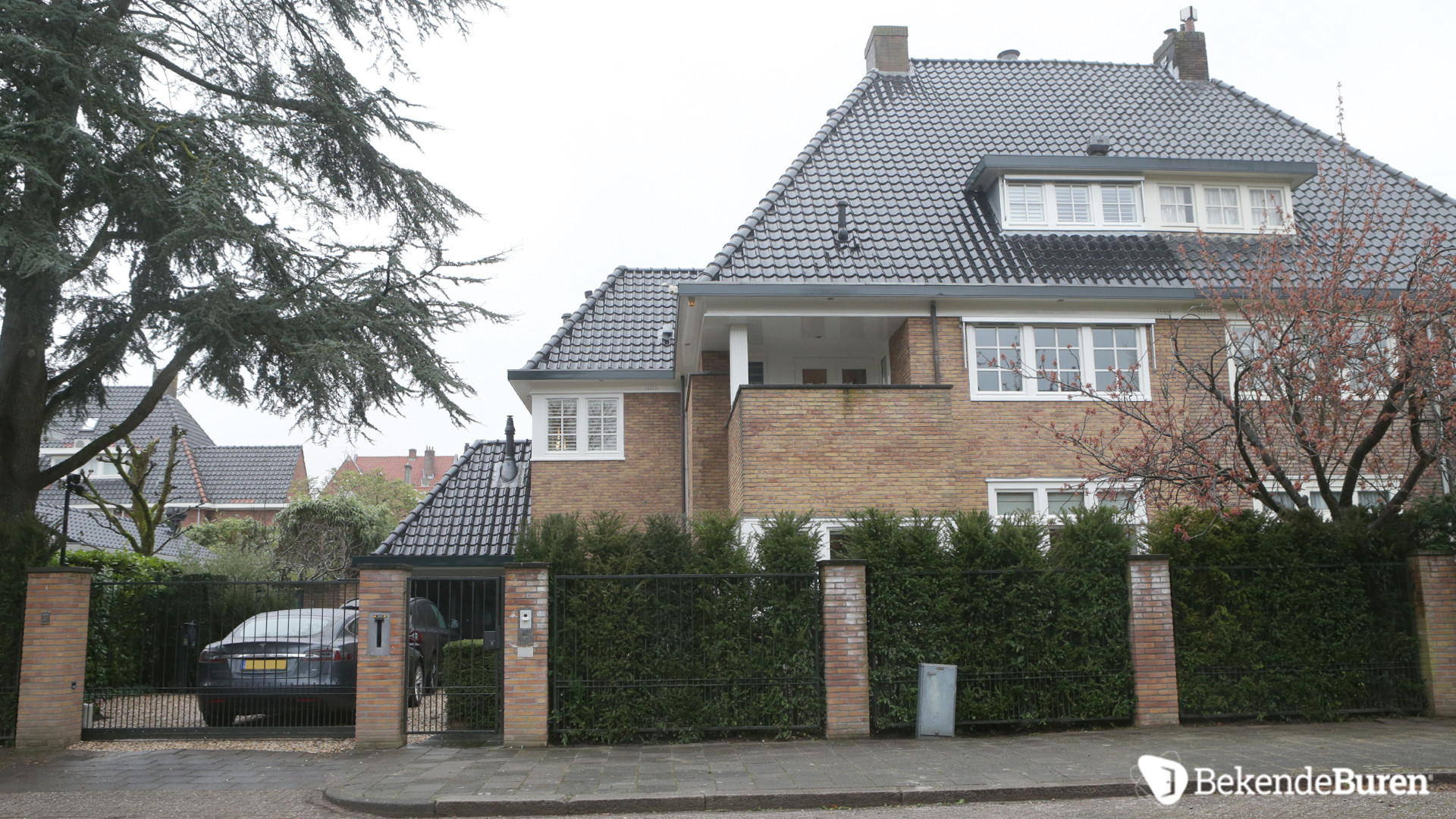 Dochter van Joop van den Ende legde 5,5 miljoen euro neer voor deze twee onder 1 kapwoning. Zie foto's 3