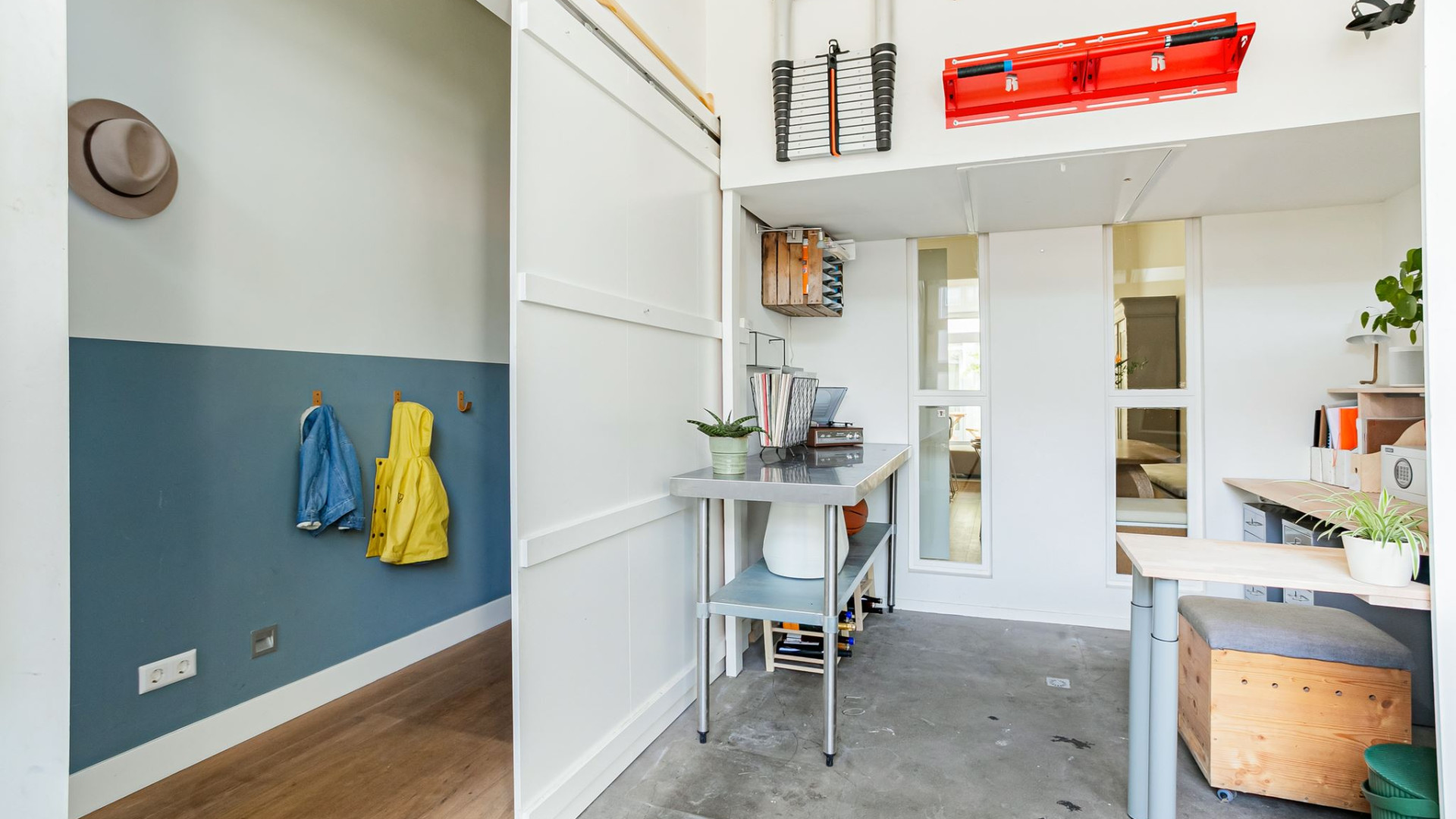 Actrice Jennifer Hoffman verkoopt haar Amsterdamse appartement tegen deze droomprijs. Zie foto's 26