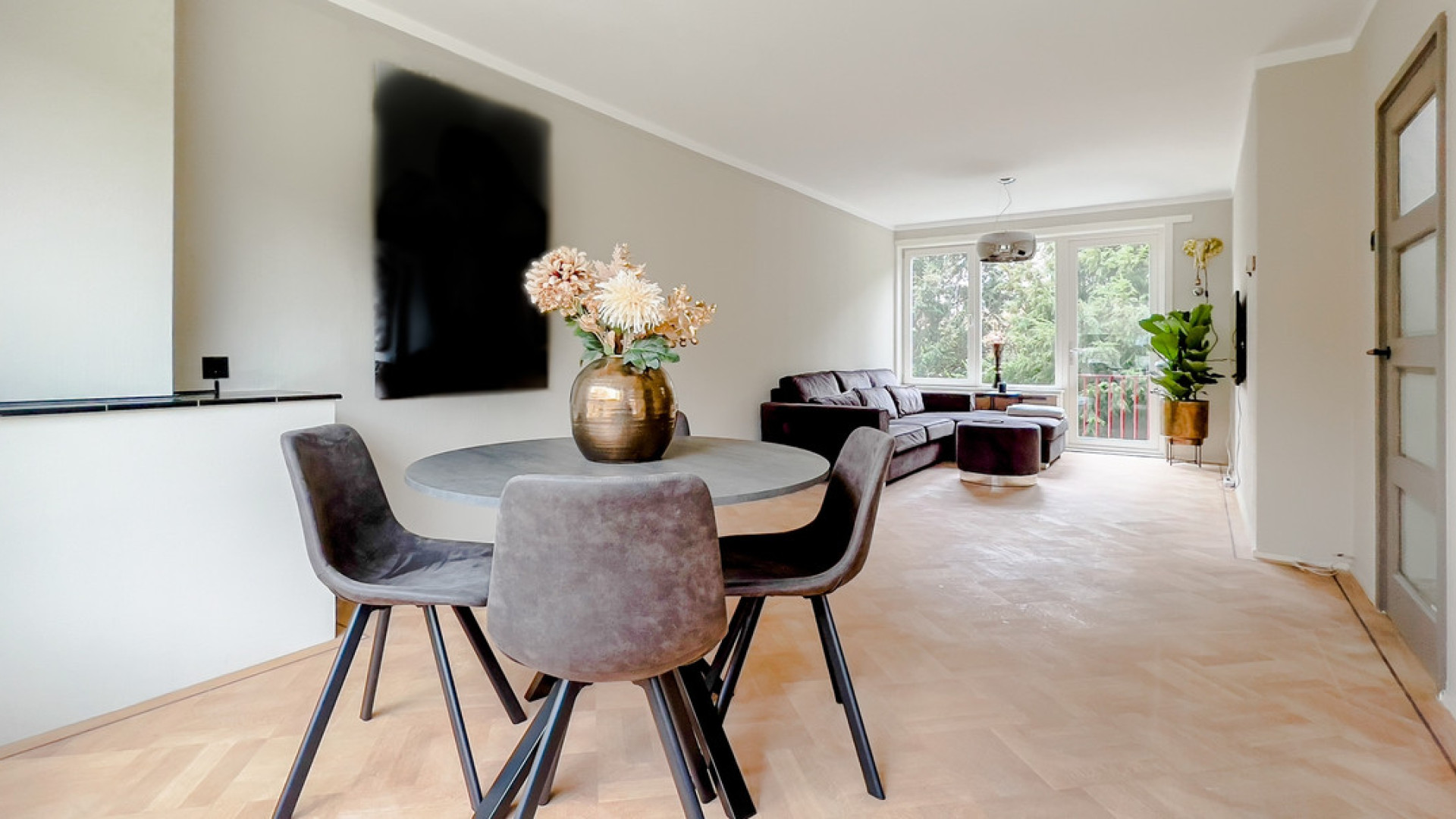 Yvonne Coldeweijer's vriend Max Vieleers vindt in recordtijd huurder voor zijn appartement. Zie foto's 4