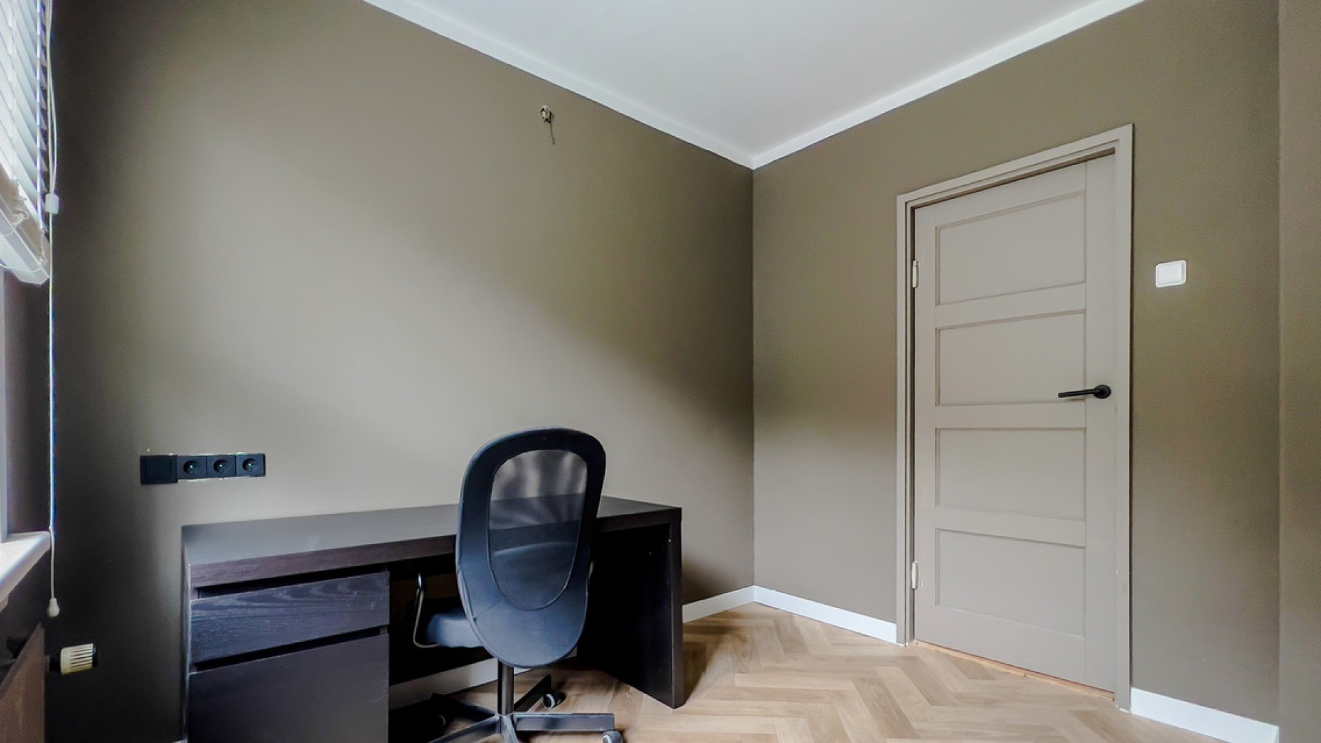 Yvonne Coldeweijer's vriend Max Vieleers vindt in recordtijd huurder voor zijn appartement. Zie foto's 8