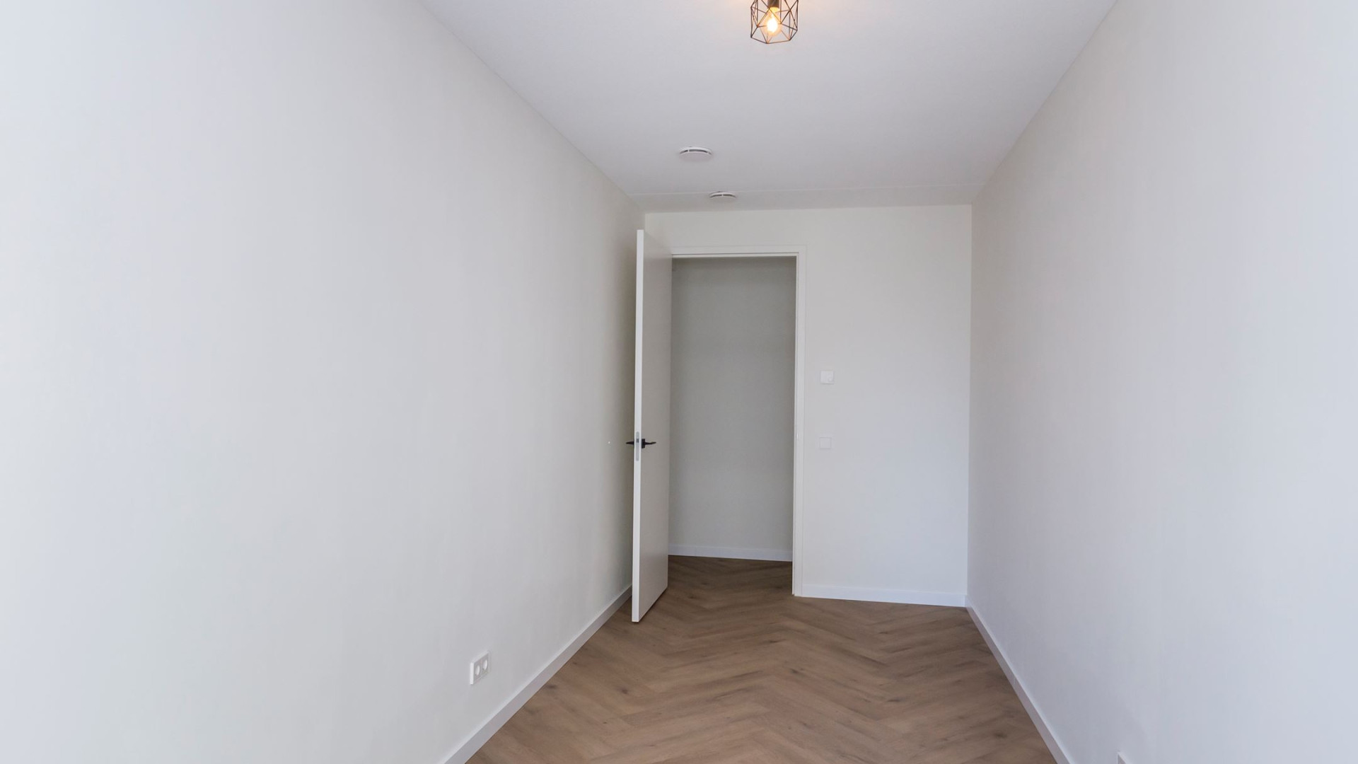 Zet Samantha Steenwijk haar droomappartement in Kijkduin wegens huwelijkscrisis te huur? Zie foto's 15