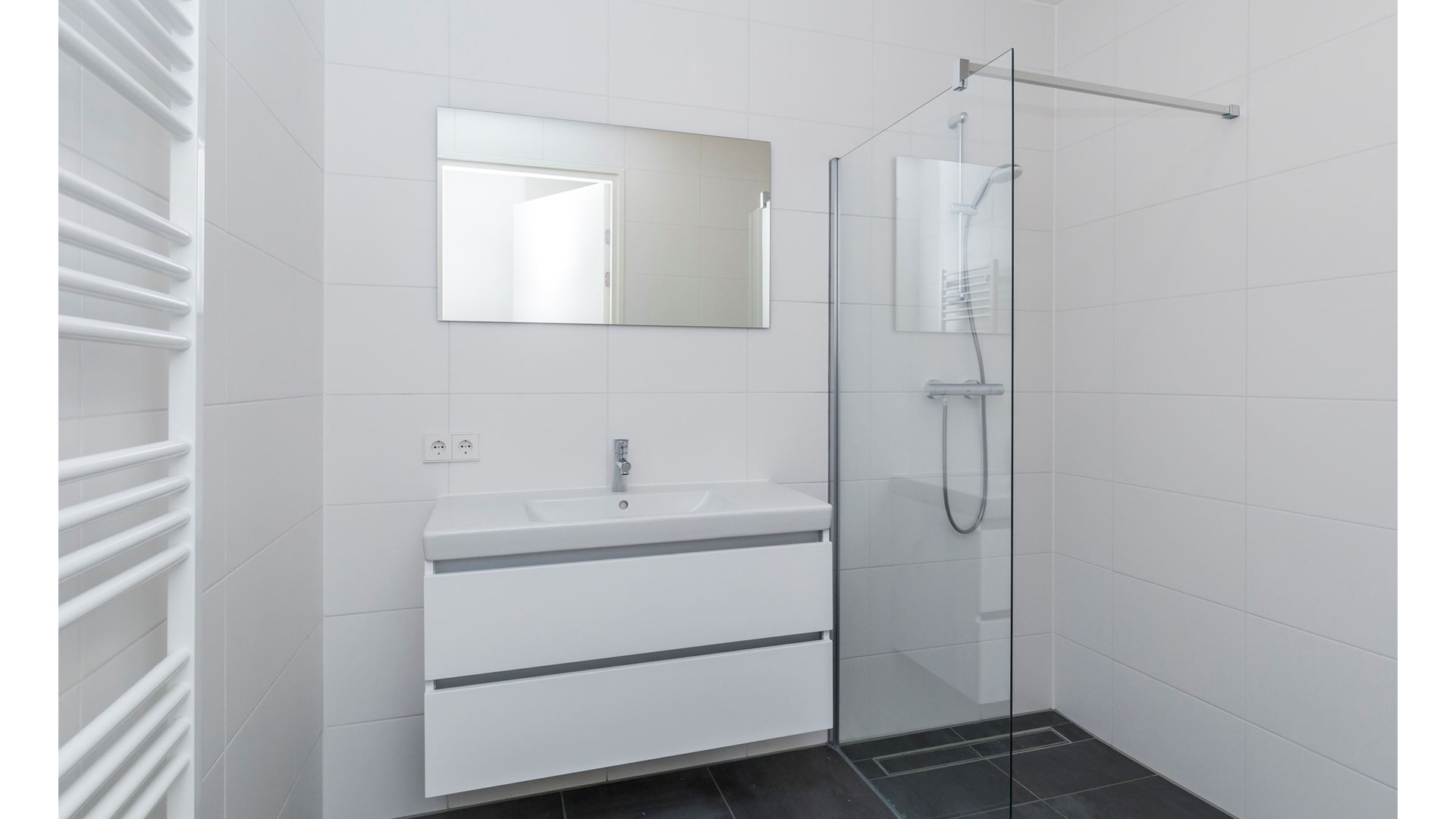 Zet Samantha Steenwijk haar droomappartement in Kijkduin wegens huwelijkscrisis te huur? Zie foto's 21