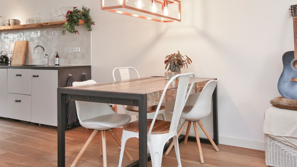 Dit is de leuke woning van de nieuwe RTL ster Welmoed Sijtsma. Zie de foto's