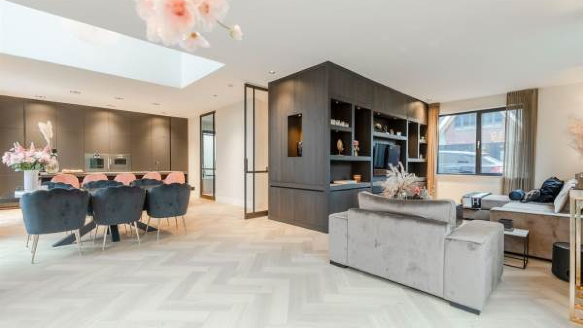 Jos Verstappen en zijn vrouw Sandy kopen in het diepste geheim miljoenen villa in Amstelveen. Zie foto's 3