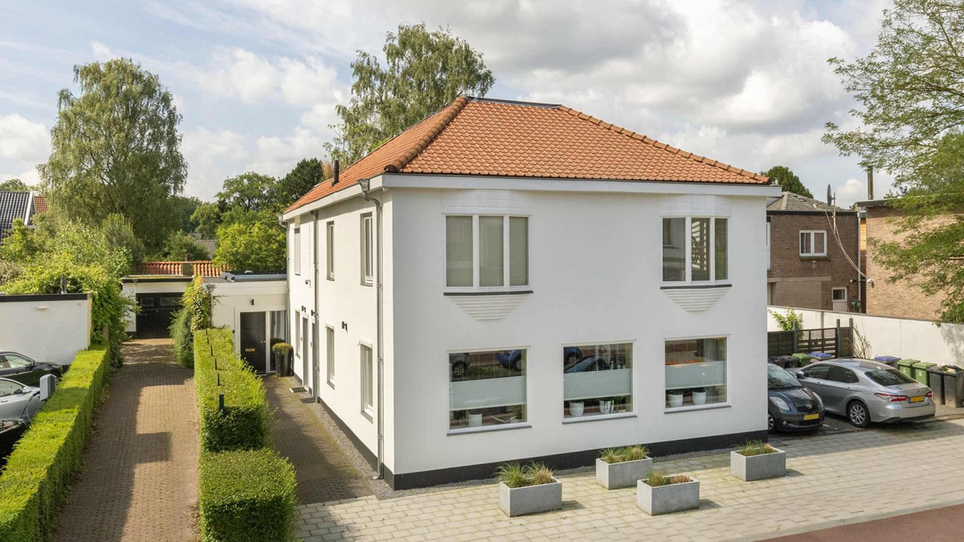 Q Music DJ Bram Krikke zet zijn luxe appartement met waanzinnig dakterras te koop. Zie foto's 2
