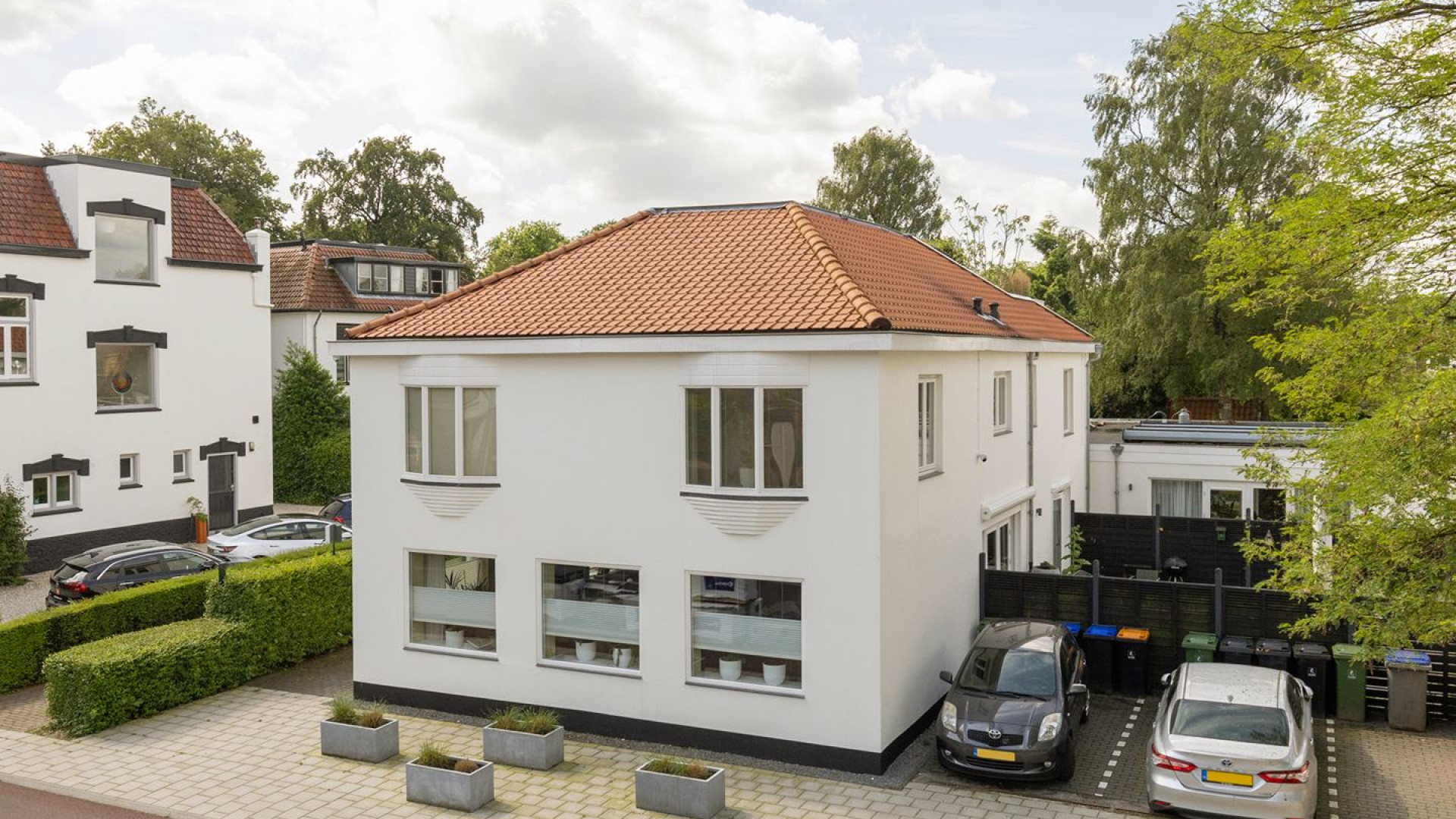 Q Music DJ Bram Krikke zet zijn luxe appartement met waanzinnig dakterras te koop. Zie foto's 3
