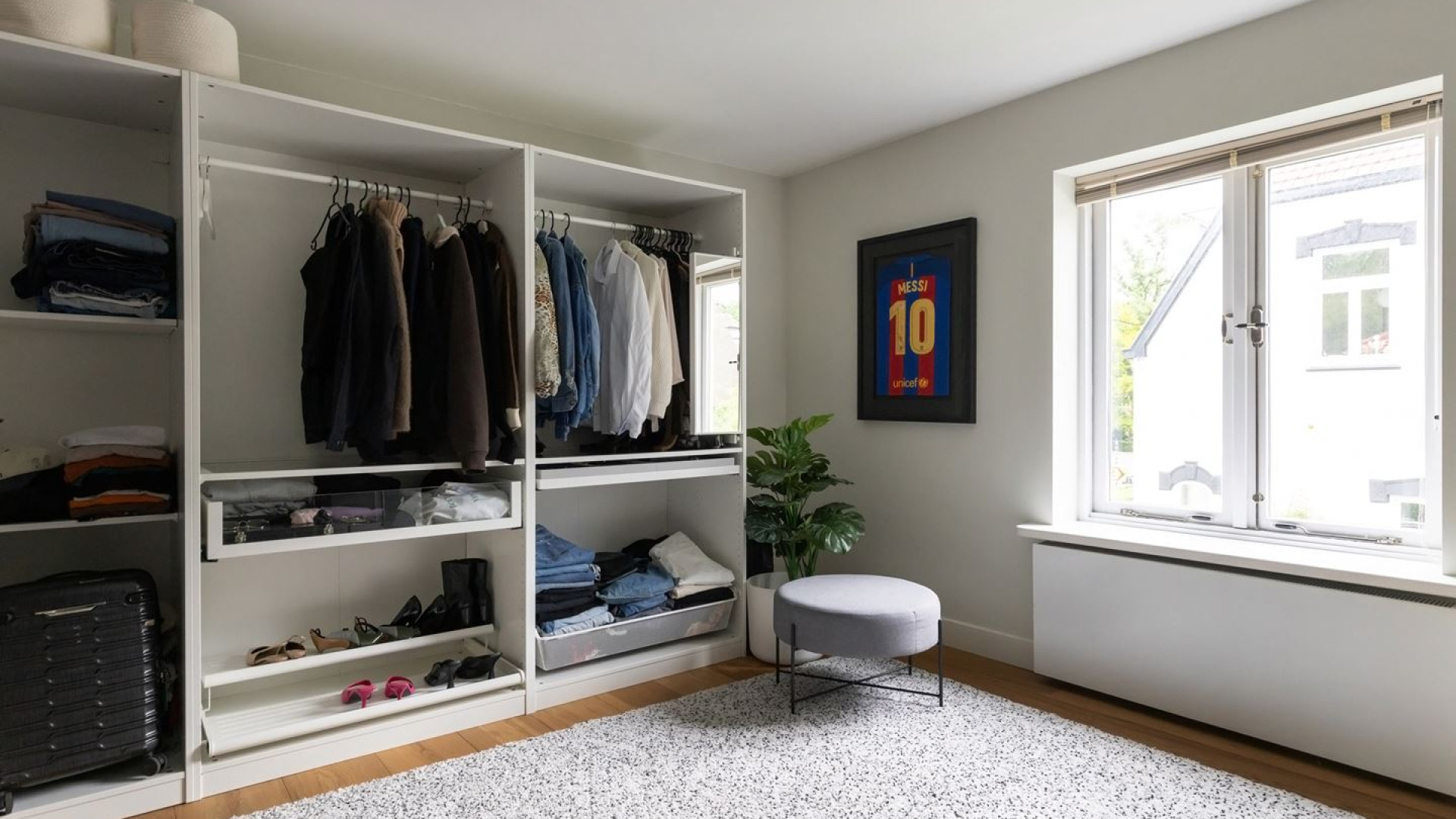 Q Music DJ Bram Krikke zet zijn luxe appartement met waanzinnig dakterras te koop. Zie foto's 16