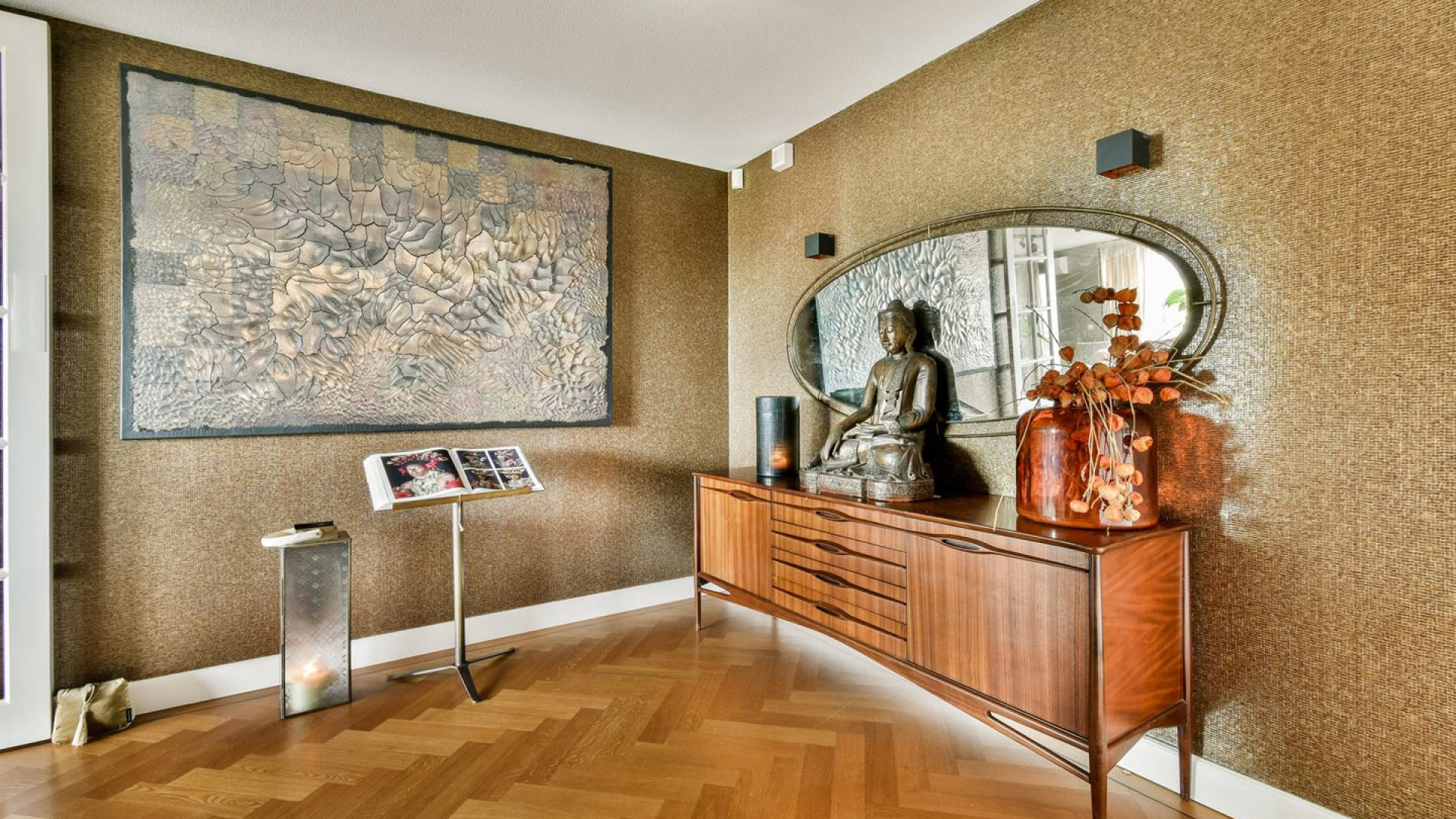 Ex topvoetballer Richard Witschge zet zijn Amsterdamse penthouse te koop. Zie foto's 15