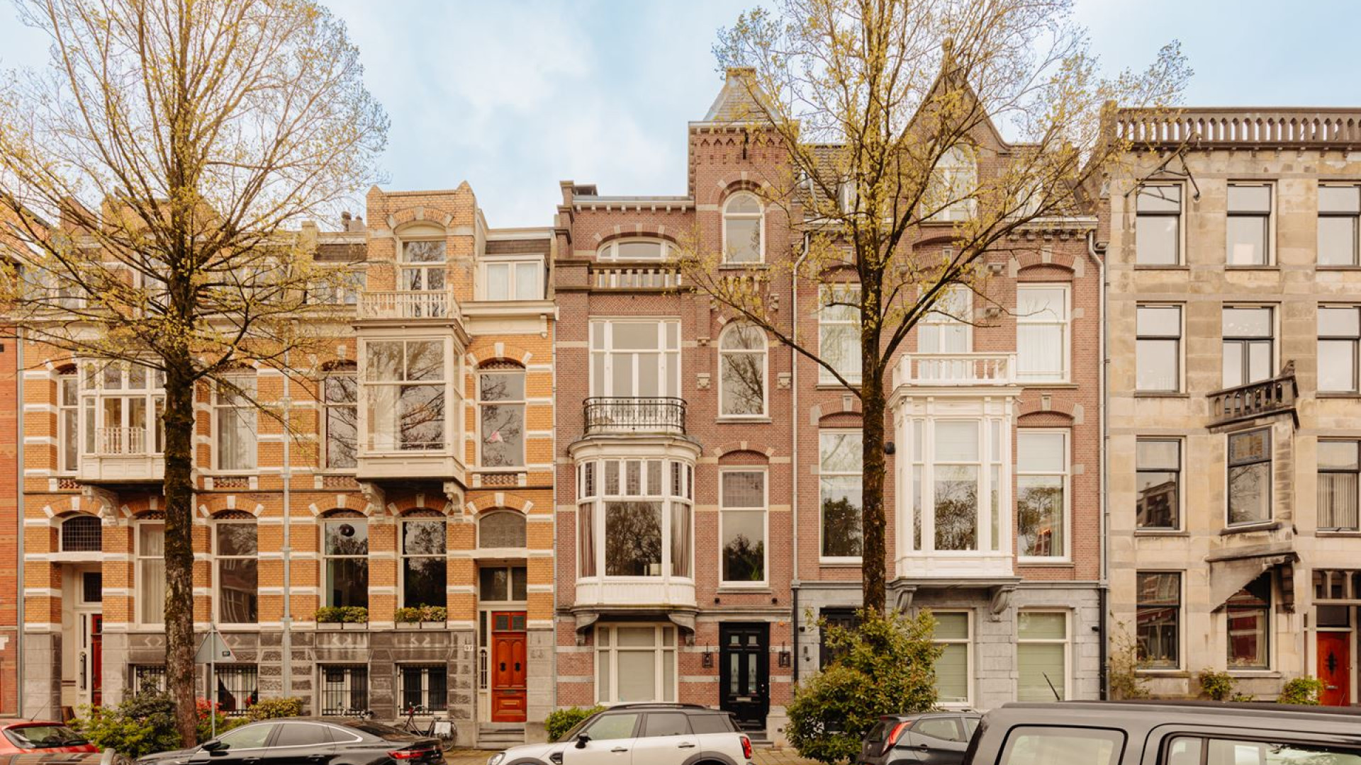 Nikkie Plessen en haar man Ruben hebben hun pand voor miljoenen euro's en met deze vette winst verkocht. Zie foto's 7