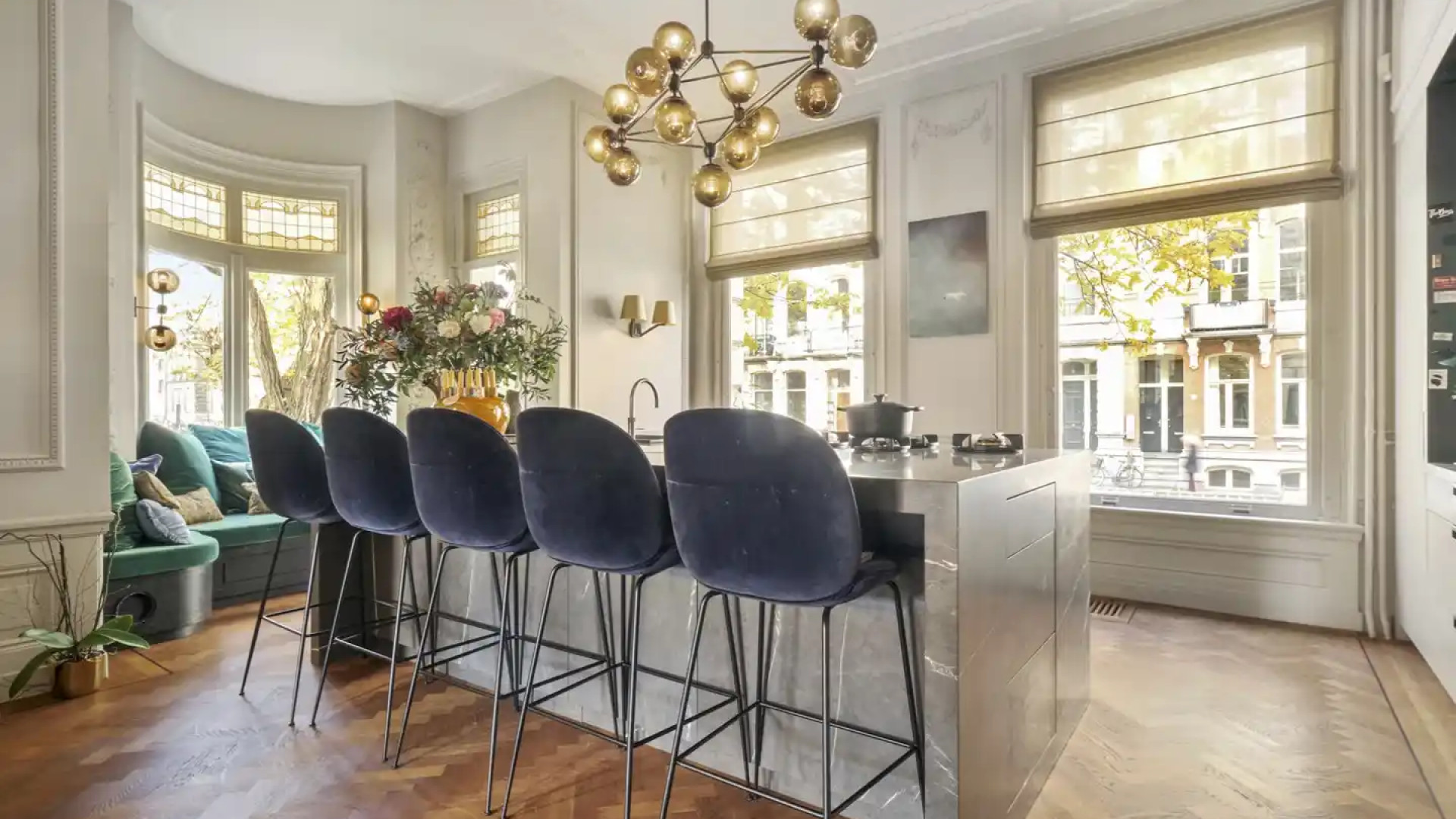 VERKOCHT: Prins Bernhard jr en zijn vrouw Annette Sekreve  maken miljoenen winst met de verkoop van hun stadsvilla. Zie foto's 6